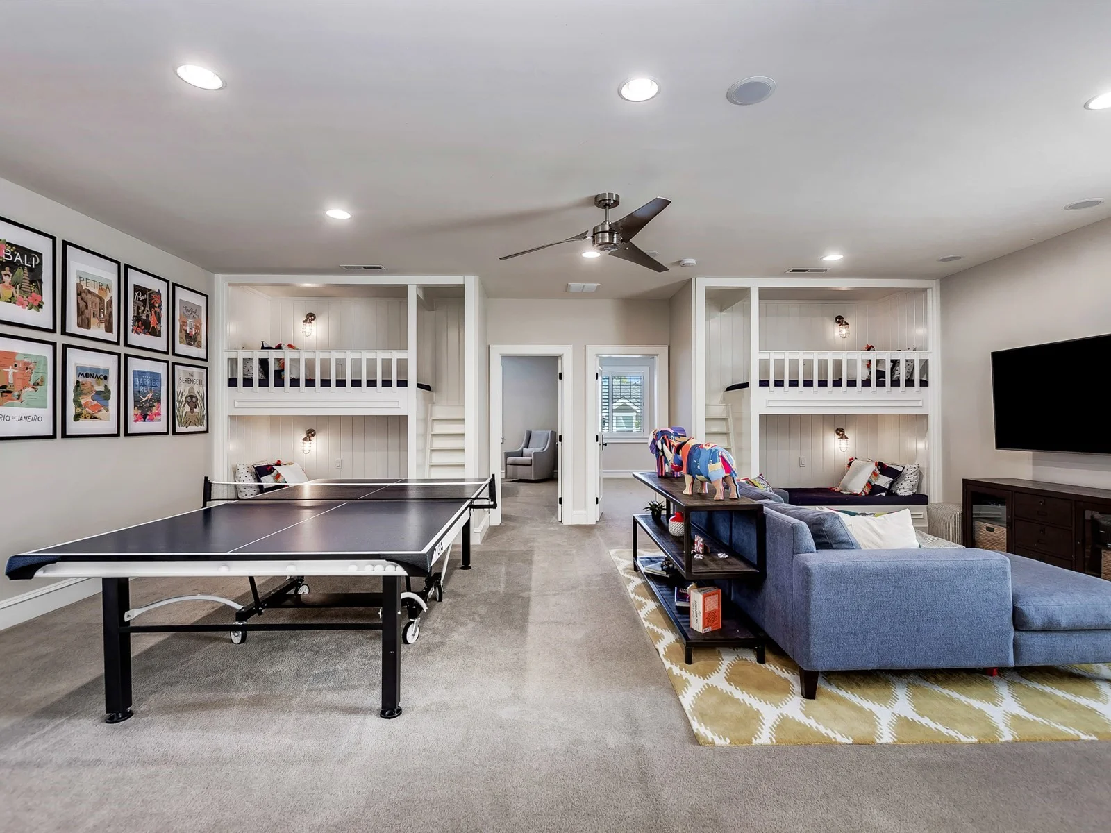 048_Family Room .jpg