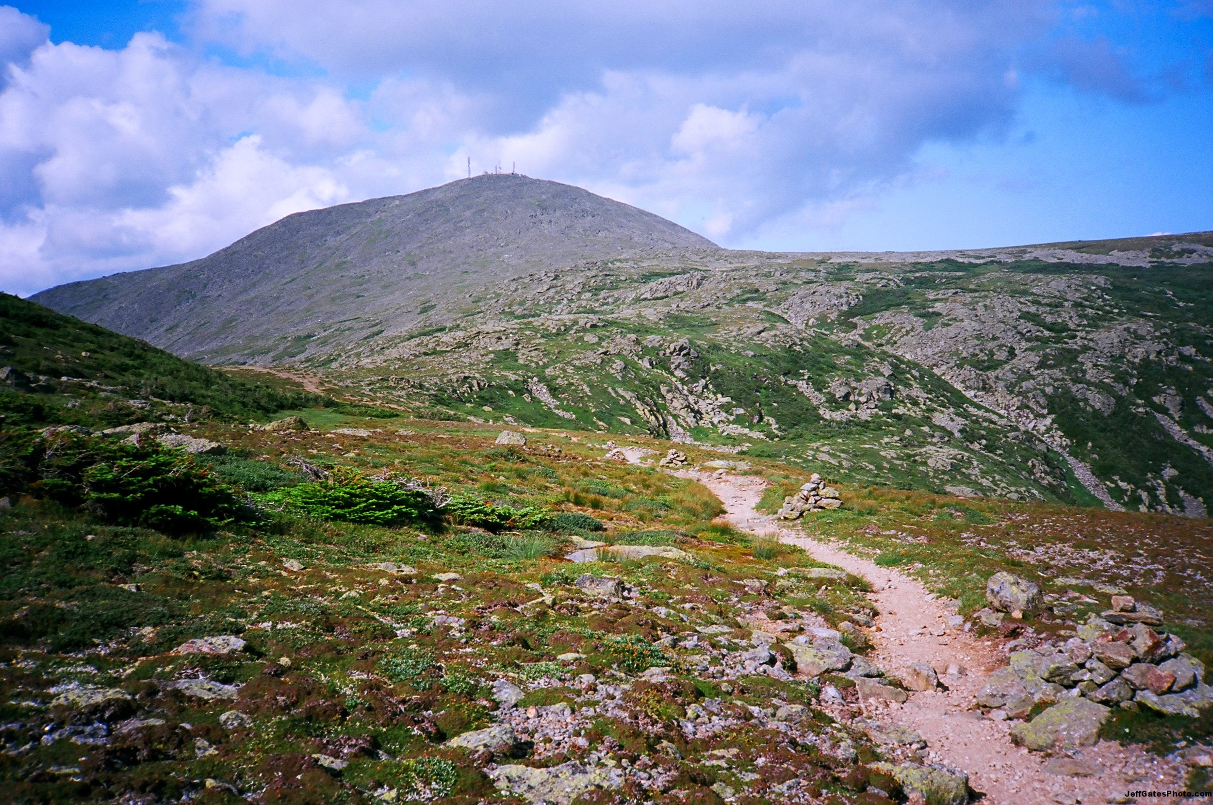 Nearing Lakes of the Clouds