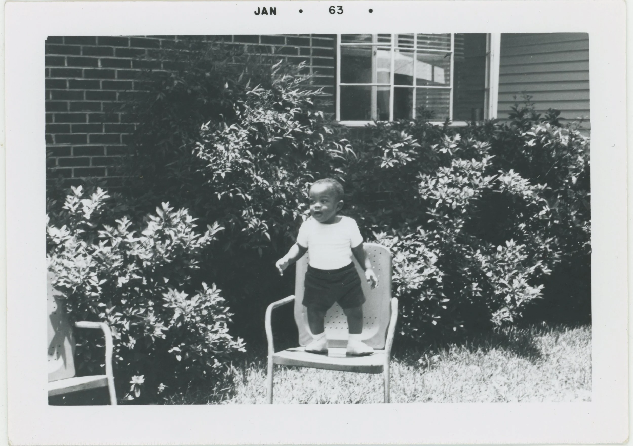 BABY&CHAIR.jpeg