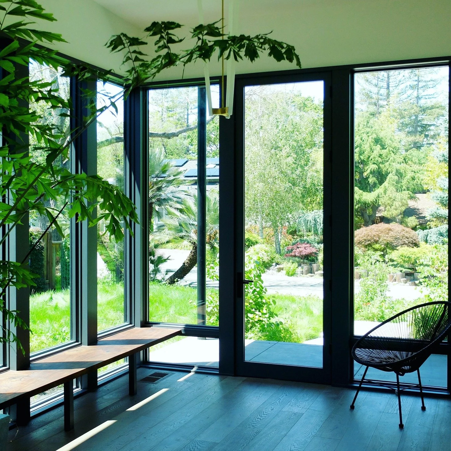 Love House, 2016, Lafayette.
Entry Vestibule

An existing 2,200 square foot ranch in Lafayette, CA was fully re-imagined into a light-filled five-bedroom, three-bath, modernist home. 700 square feet of new space was sewn into the existing foundation,