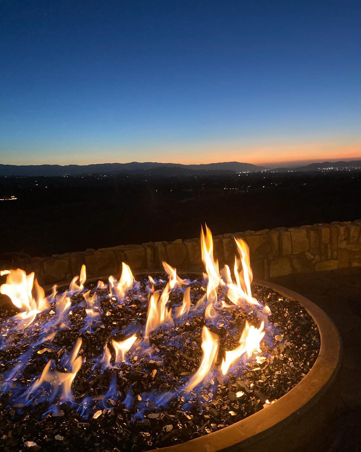 In need of an escape from the cold winter nights? We&rsquo;ve got you covered. Come see us for an array of fire bowl options to warm you up for the season. #paradisefountains #fountain #fountains #oc #orangecounty #ie #inlandempire #garden #homeimpro