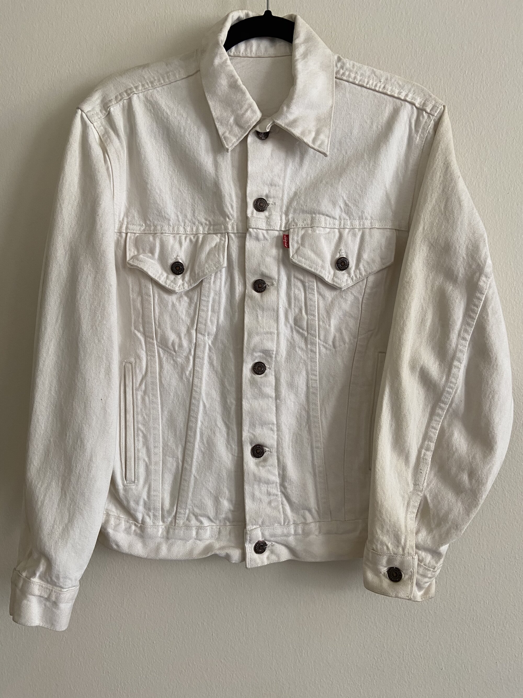 Vintage 2 Pocket Levi's White Denim Jean Jacket — DEAD PEOPLE'S SHIT