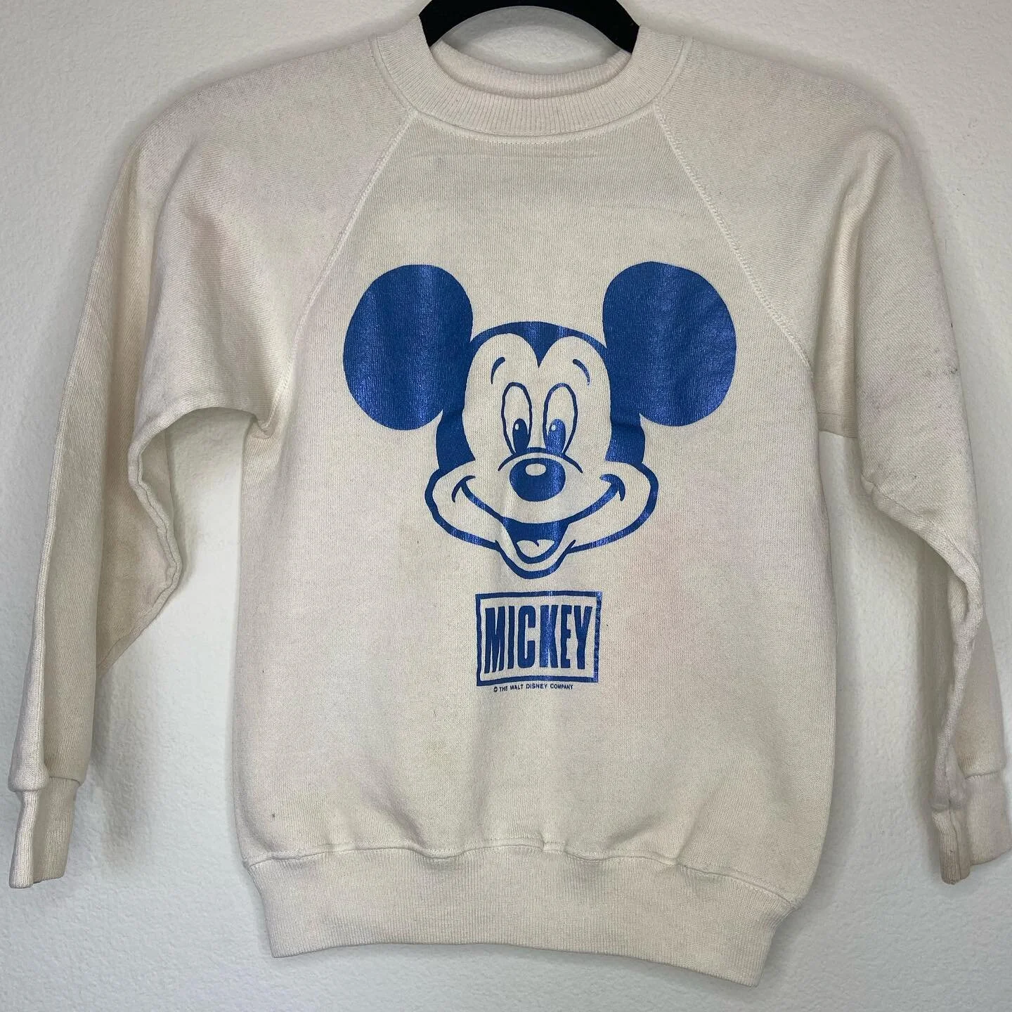 Vintage Kids Mickey Mouse Classic Pullover Sweatshirt
Shop DeadPeoplesShit.com 💀 (link in bio)