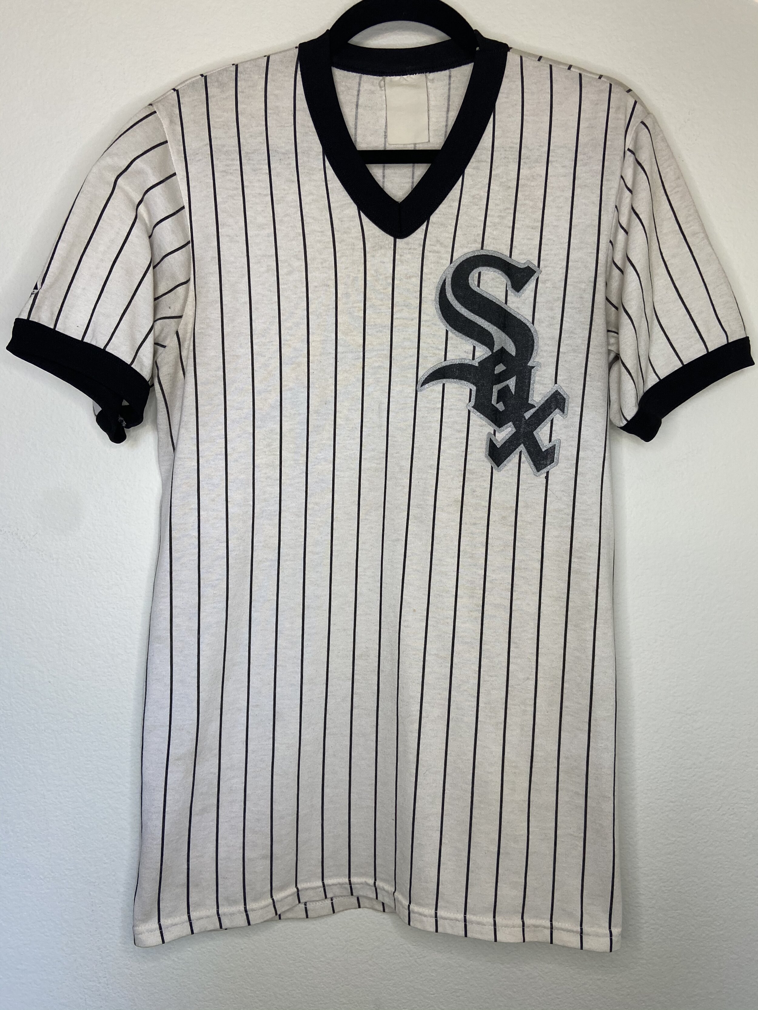 Vintage Chicago White Sox Pin Striped V-Neck Baseball T-Shirt — DEAD  PEOPLE'S SHIT