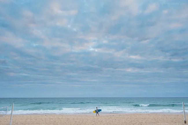 ::  OOO - Gone Surfing