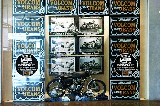 :: Go On, Give Jeans a Chance