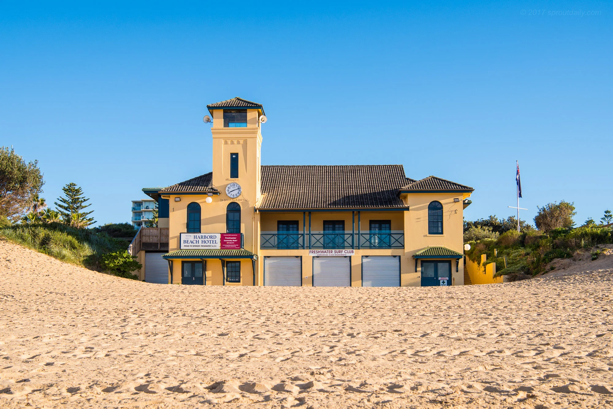 3 Car Garage - Absolute Beachfront 