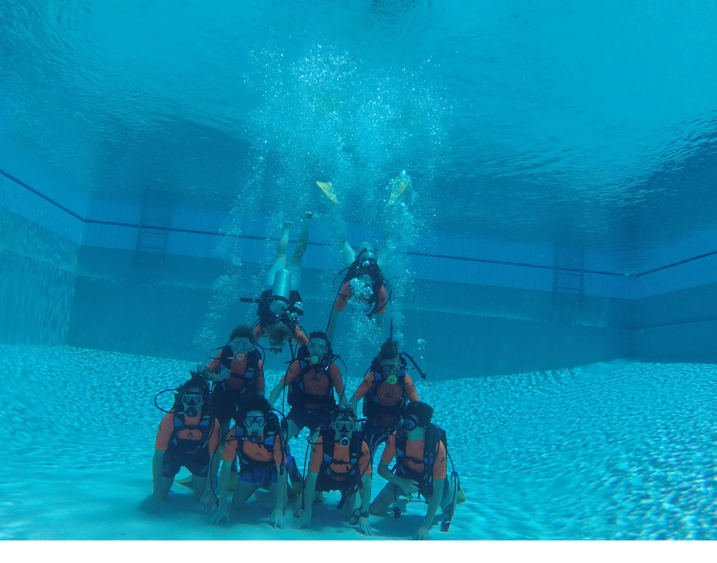 Scuba pyramid2.jpg