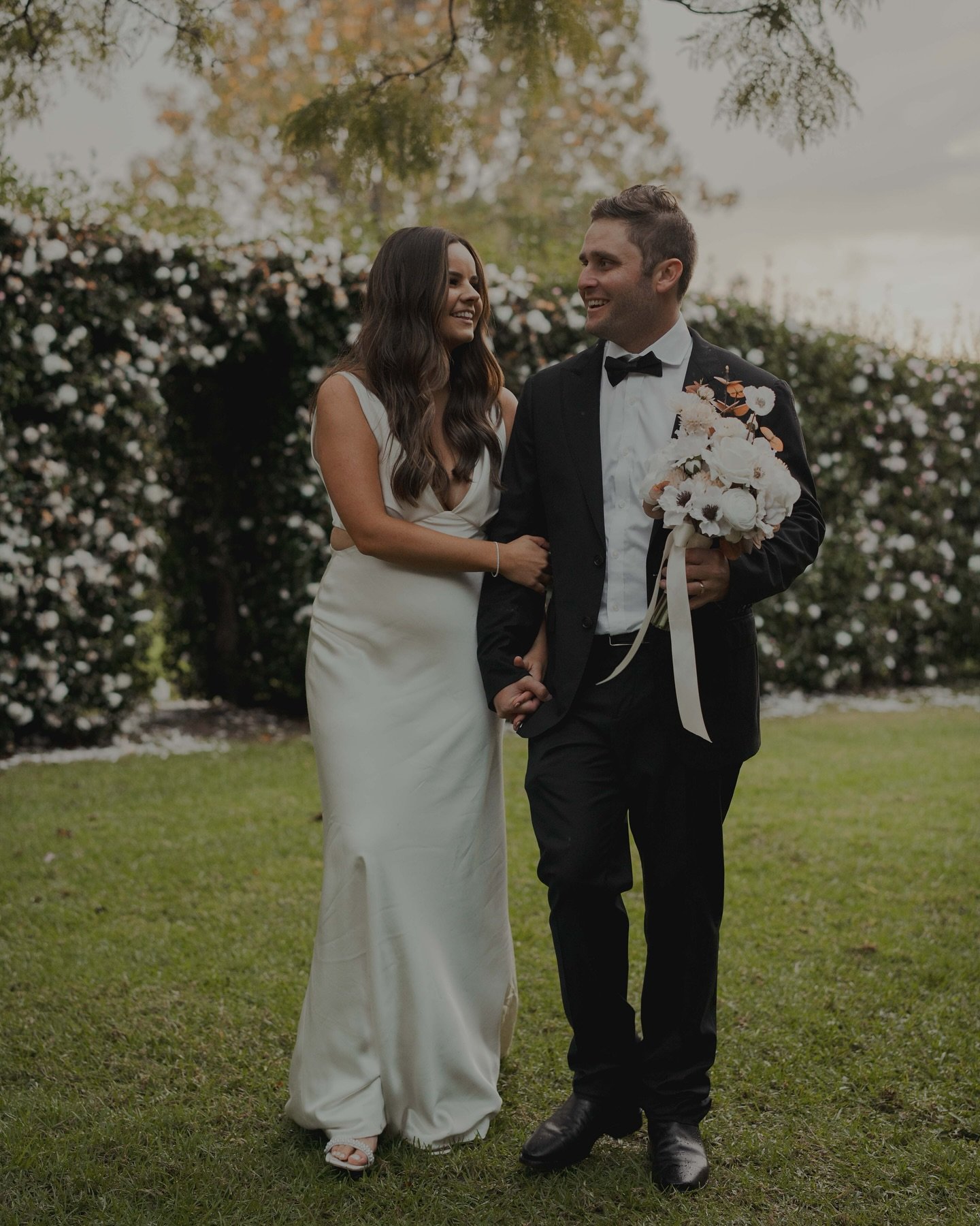 The moments walking between the shoot locations are sometimes the best for candid shots like this 

Lead photographer @twofolkfilms