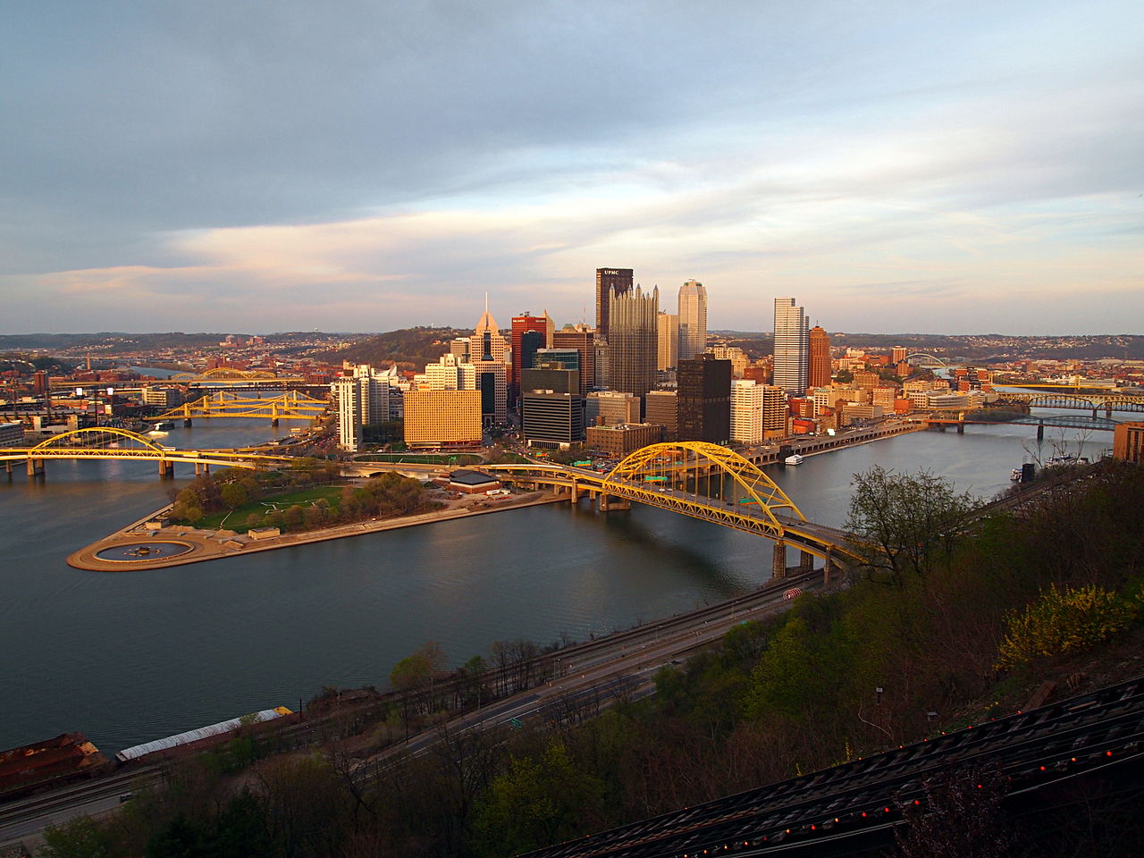 1280px-Pittsburgh_Skyline.JPG