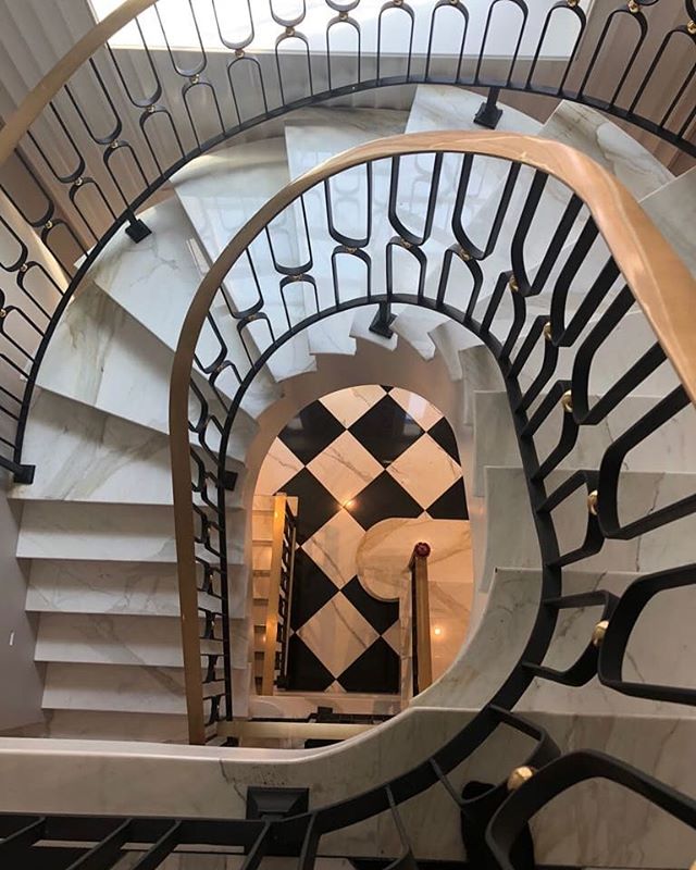 Just can't get enough of this beautiful staircase at a project we  recently completed. 
@anecdotenyc
@upperlevelconstruction11
@nevadoplaster
#Beautiful #perfect #architecture #interior #design #interiordesign #designers #detail #custom #work #done #
