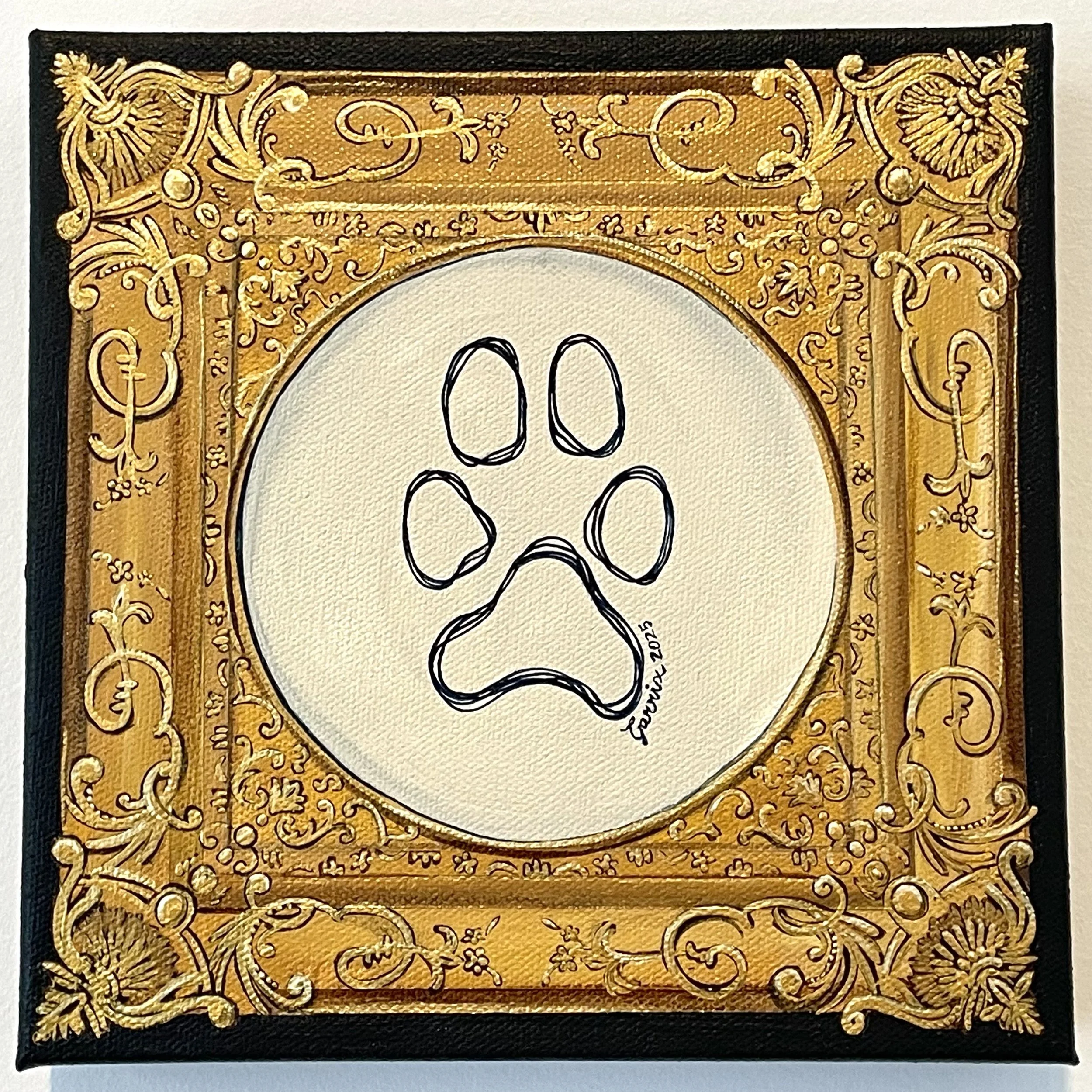 Garrix Paw w/ Painted Frame