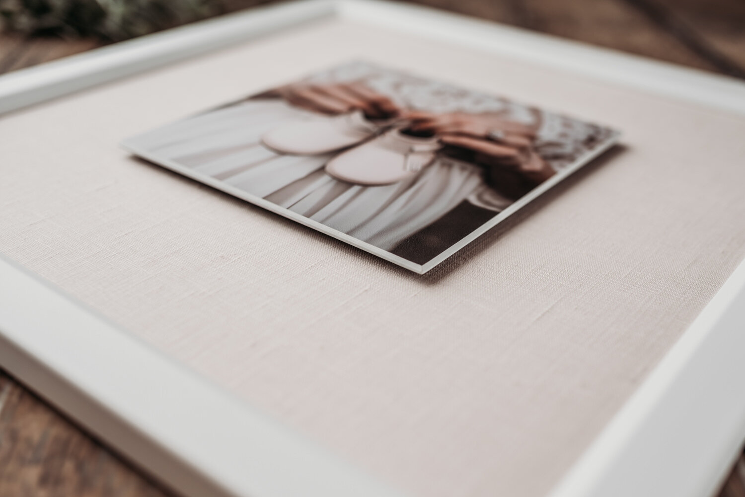 Blush coloured framed float mount with professional maternity photo. (Copy) (Copy)