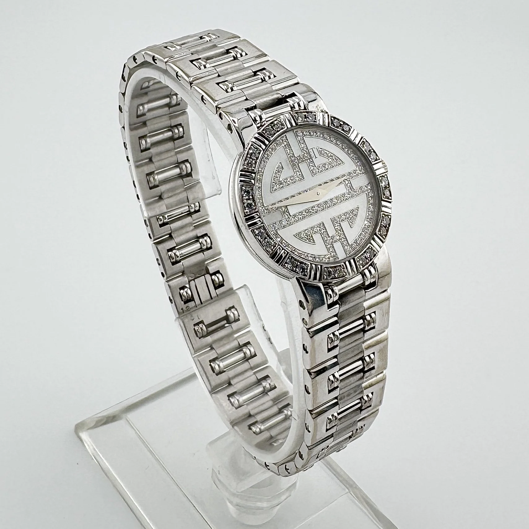 PIAGET DANCER P10215 18K WHITE GOLD MOP DIAMOND DIAL / BEZEL QUARTZ 23MM B+P