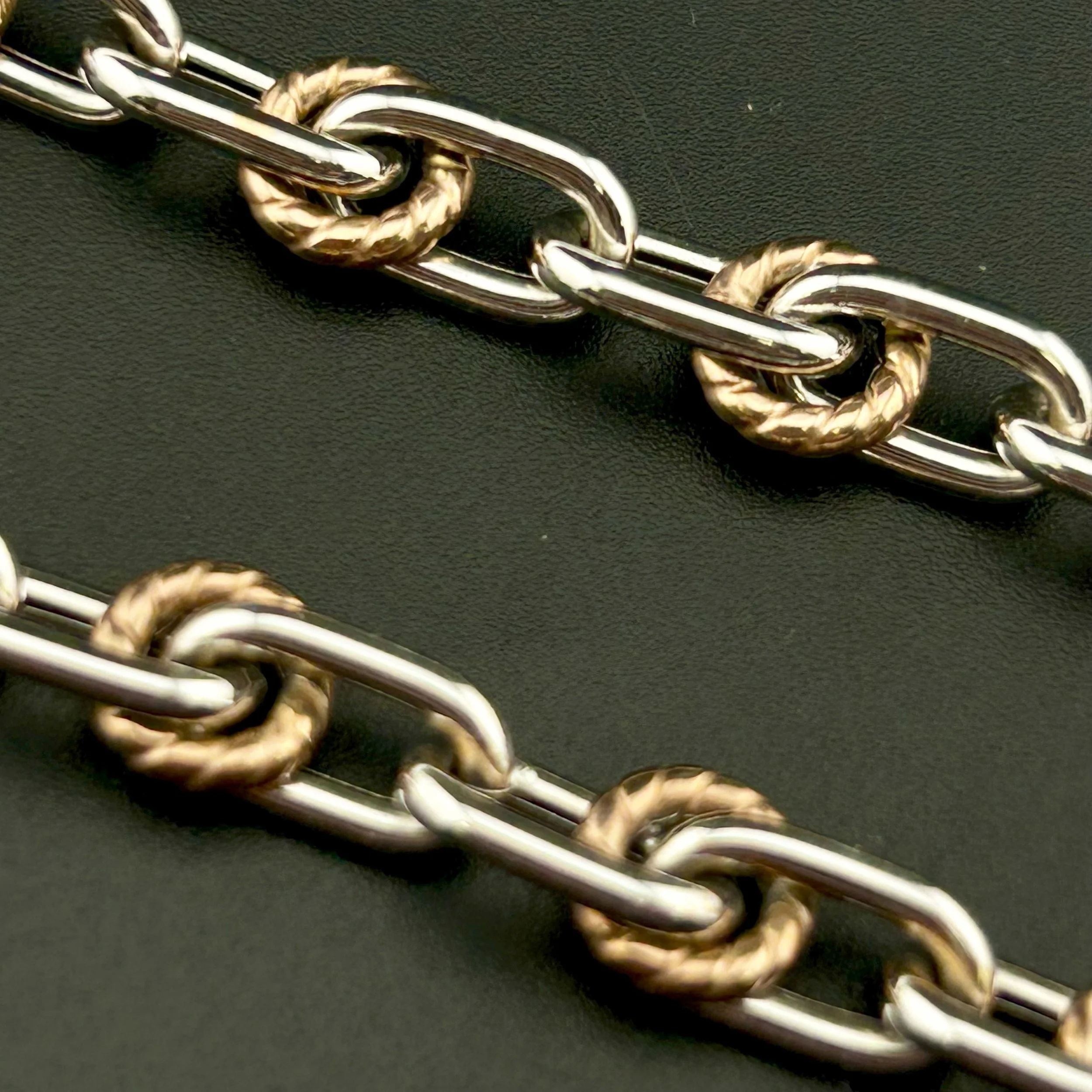 BRACLET 5.jpeg