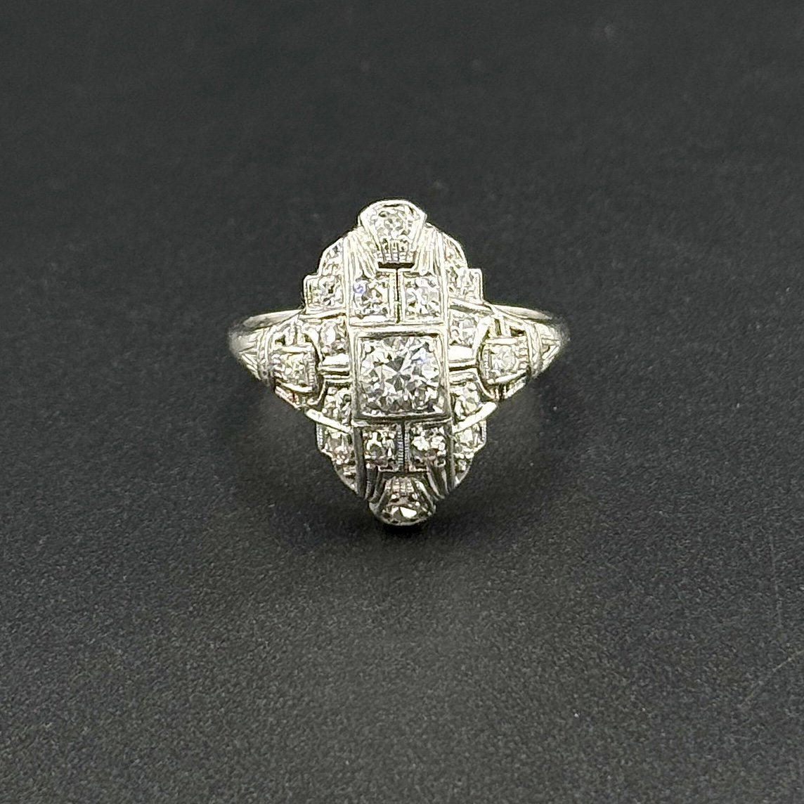 EDWARDIAN 0.76CTW OLD EURO DIAMOND RING - PLATINUM - SZ 7.5