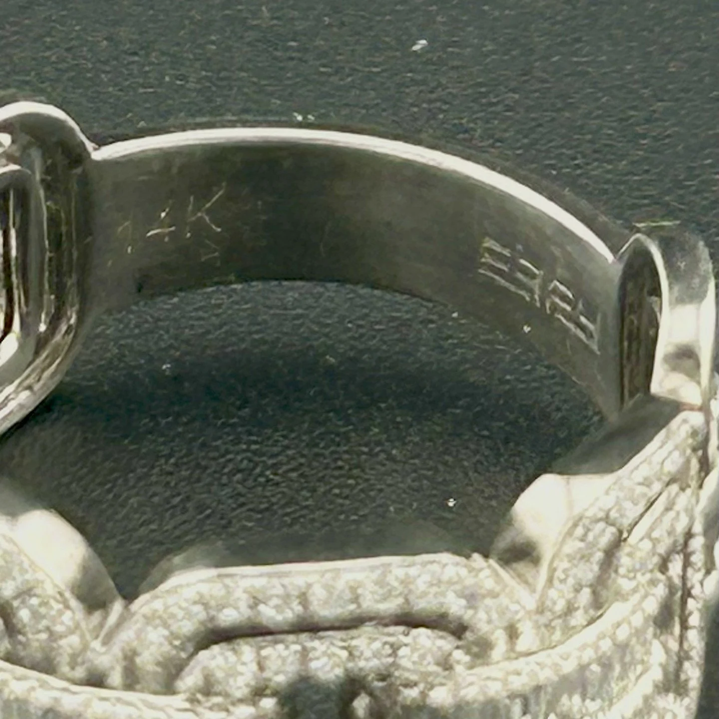 RING 1 CLOSE UP.jpeg