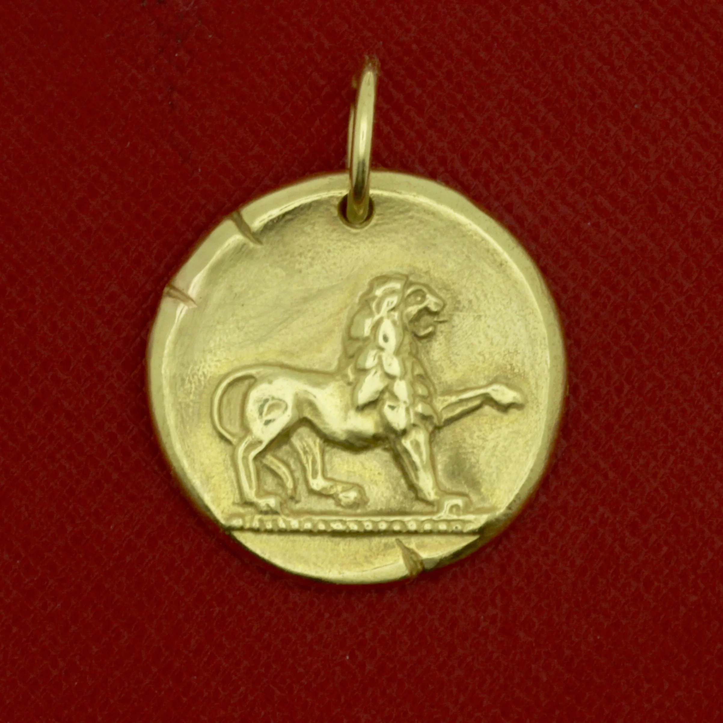 Van Cleef & Arpels Yellow Gold LEO Zodiac Single Coin Pendant