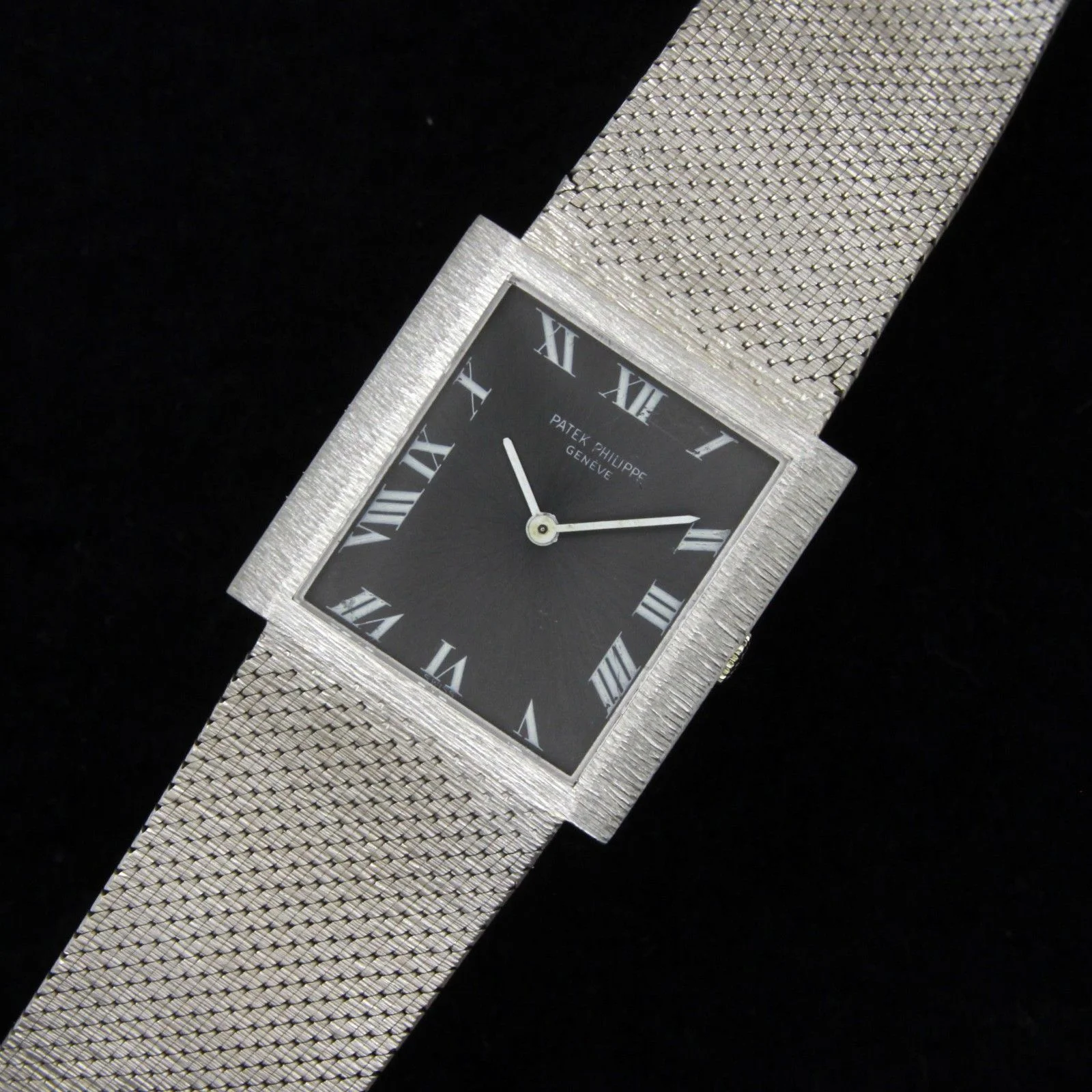 PATEK PHILIPPE VINTAGE WHITE 18K GOLD WATCH 3494 BOX & PAPERS SILVER DIAL