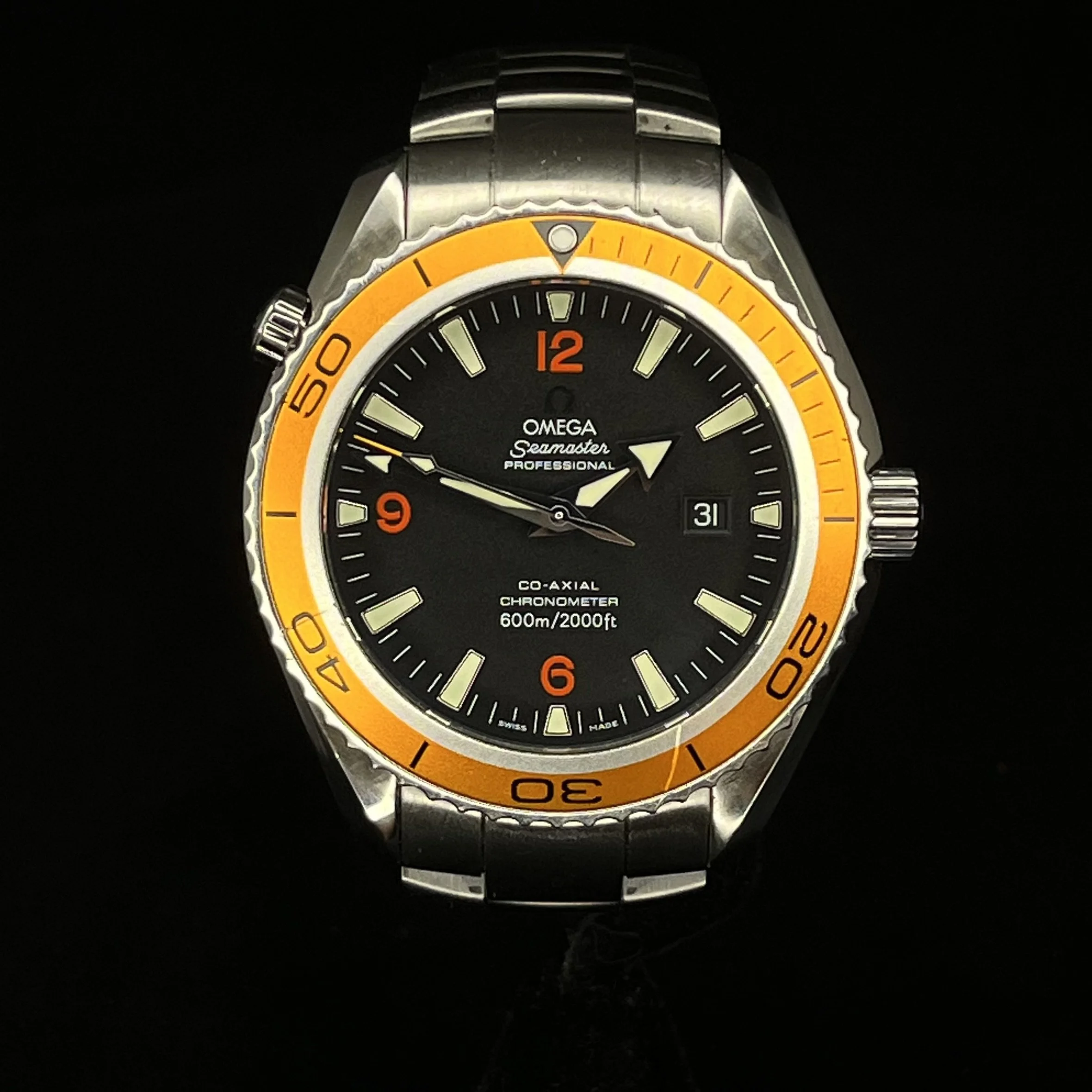 OMEGA SEAMASTER PLANET OCEAN 2209.50.00 CO-AXIAL 600M BLACK DIAL S/S 43mm B+P