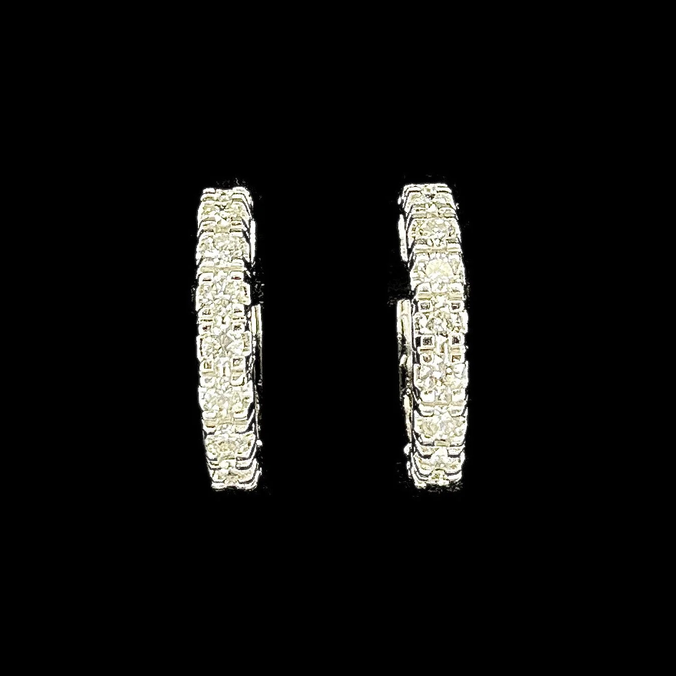 1.2CTW SI1 E-F ROUND DIAMOND HALF ETERNITY HUGGIE EARRINGS PLATINUM