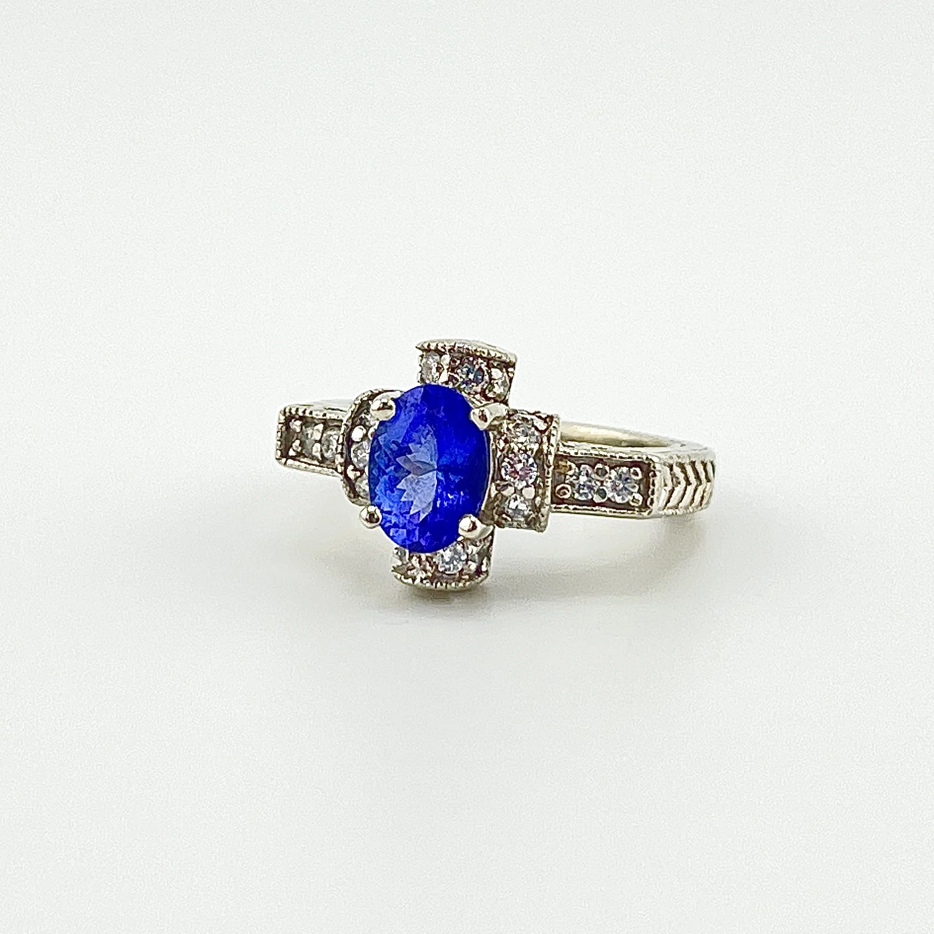 1CT OVAL TANZANITE & 0.33CTW SI1 ROUND DIAMOND RING 14K WHITE GOLD SZ 3.25