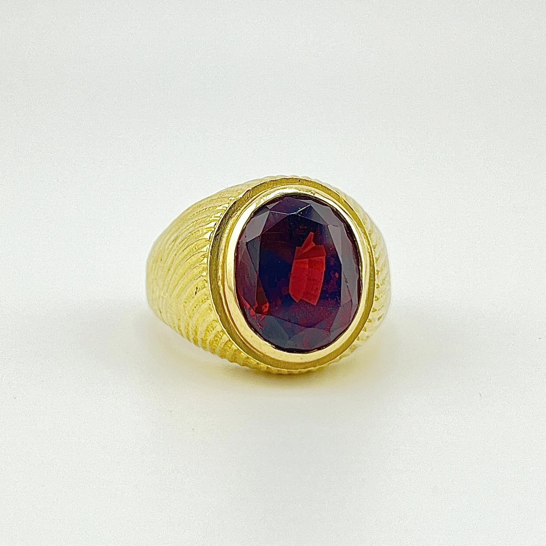 TIFFANY & CO SCHLUMBERGER 6.9CT OVAL ALMANDINE GARNET RING 18K YG SZ 10.75