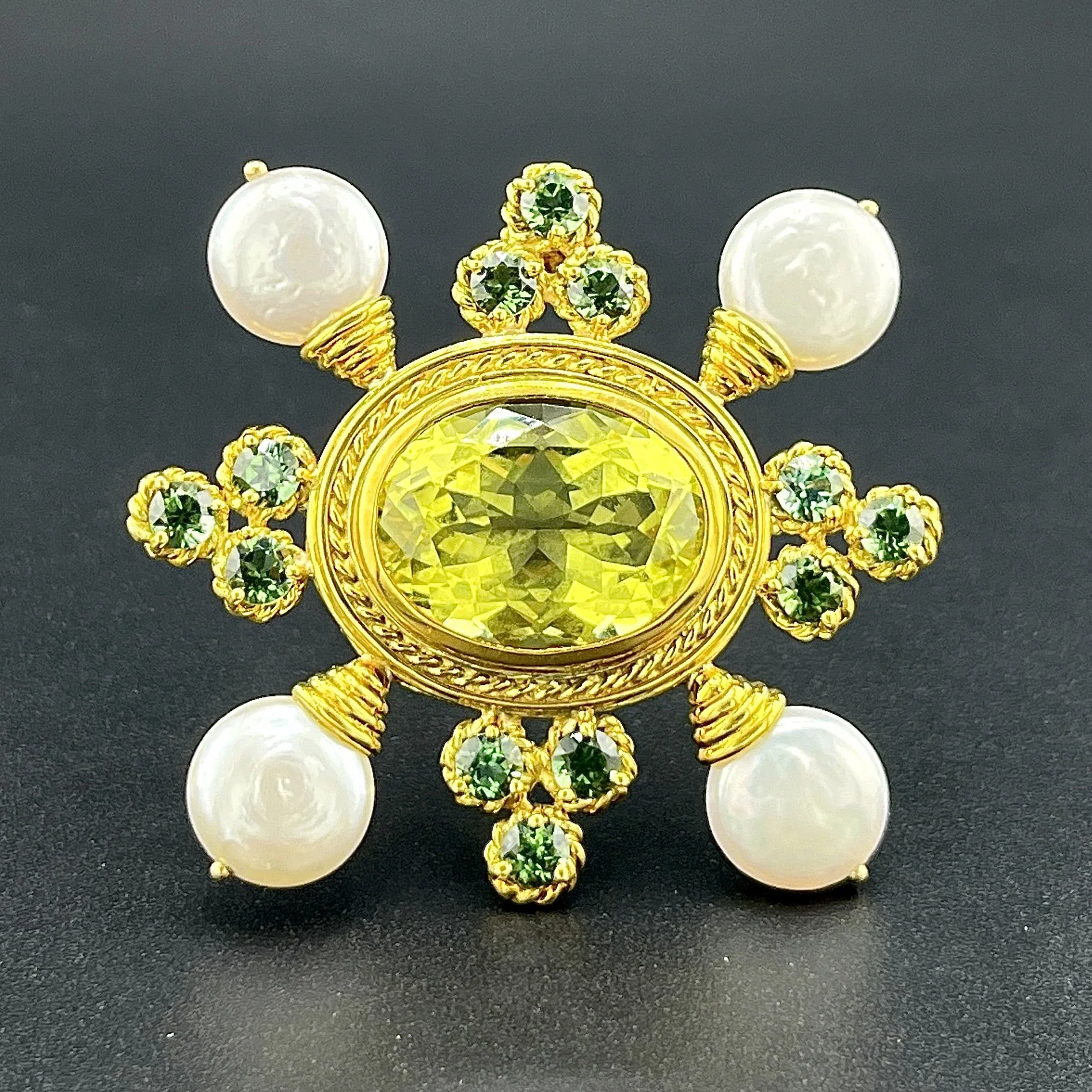 MAZ 17CT OVAL LEMON CITRINE / 4.08CTW GREEN SAPPHIRE / PEARL PIN - 18K YG