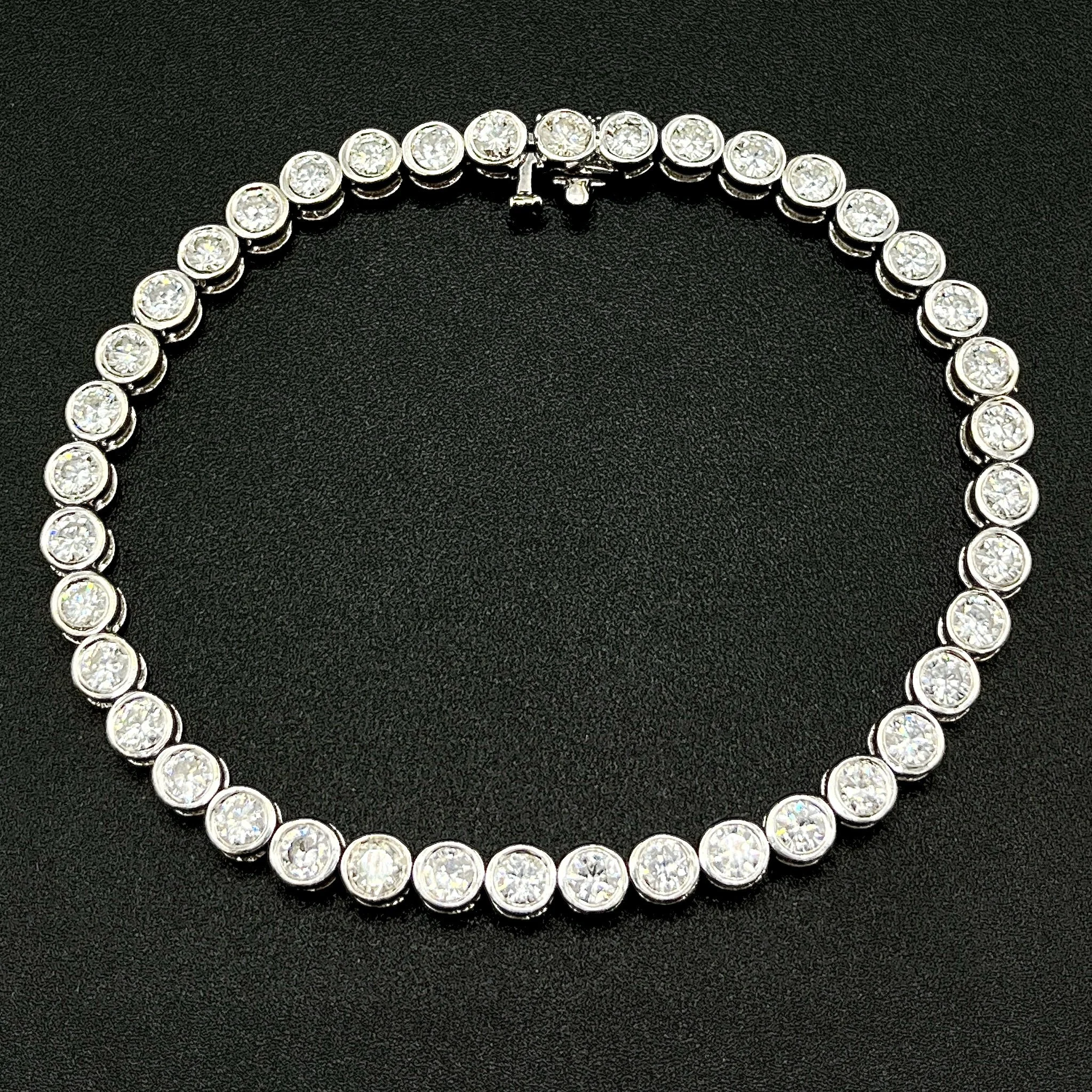 4CTW SI1 H-I ROUND DIAMOND TENNIS BRACELET - 18K WHITE GOLD - 7"