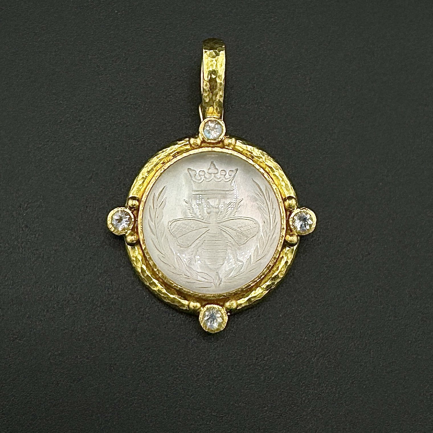 ELIZABETH LOCKE ROCK CRYSTAL “ QUEEN BEE ” PENDANT WITH FOUR MOONSTONE 19K YG