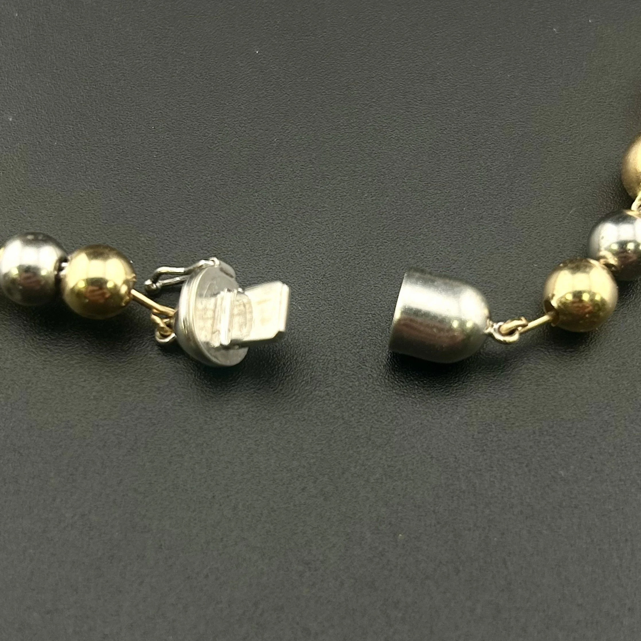 CLASP NECKLACE.jpeg