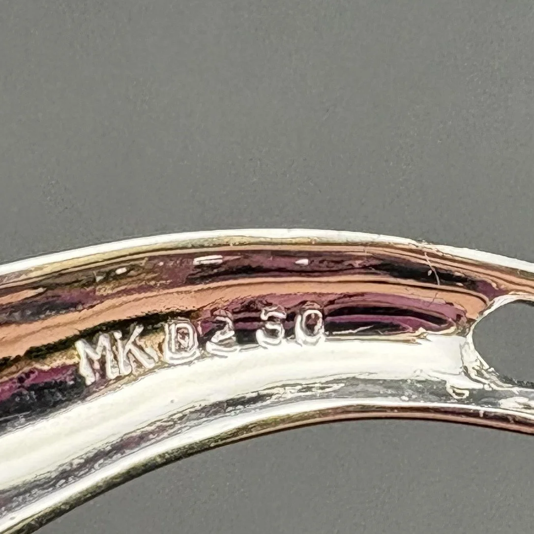 OVAL6.jpg