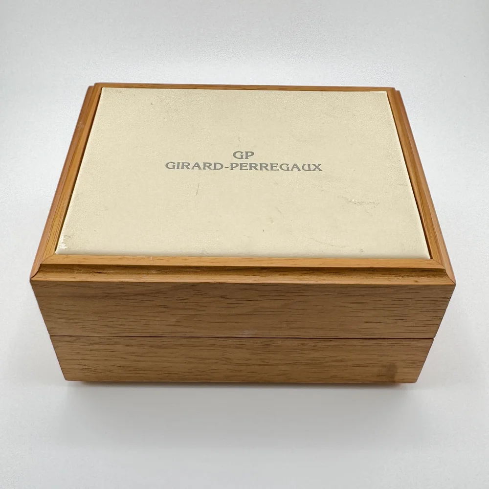 LADIES GIRARD PERREGAUX 8039 DATE MOP DIAMOND DIAL S/S AUTOMATIC