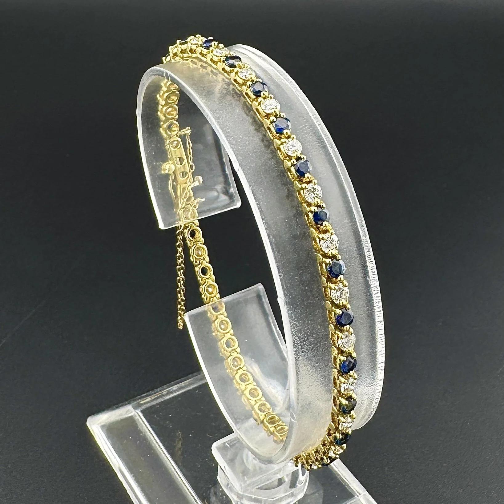 TIFFANY & CO SAPPHIRE & DIAMOND TENNIS BRACELET - 18K YELLOW GOLD - 7"