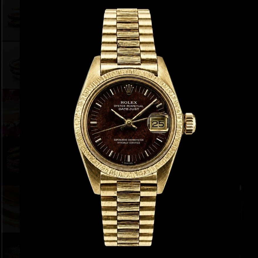 Rolex Ladies DateJust    18 Karat Yellow Gold - Florentine Bezel Bark Finish Dial 26 mm 6917 - 1980