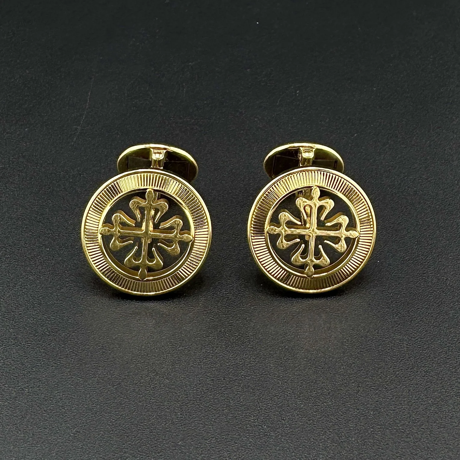 PATEK PHILIPPE CALATRAVA CROSS CUFFLINKS - 18K YELLOW GOLD - 205.9089J3-001