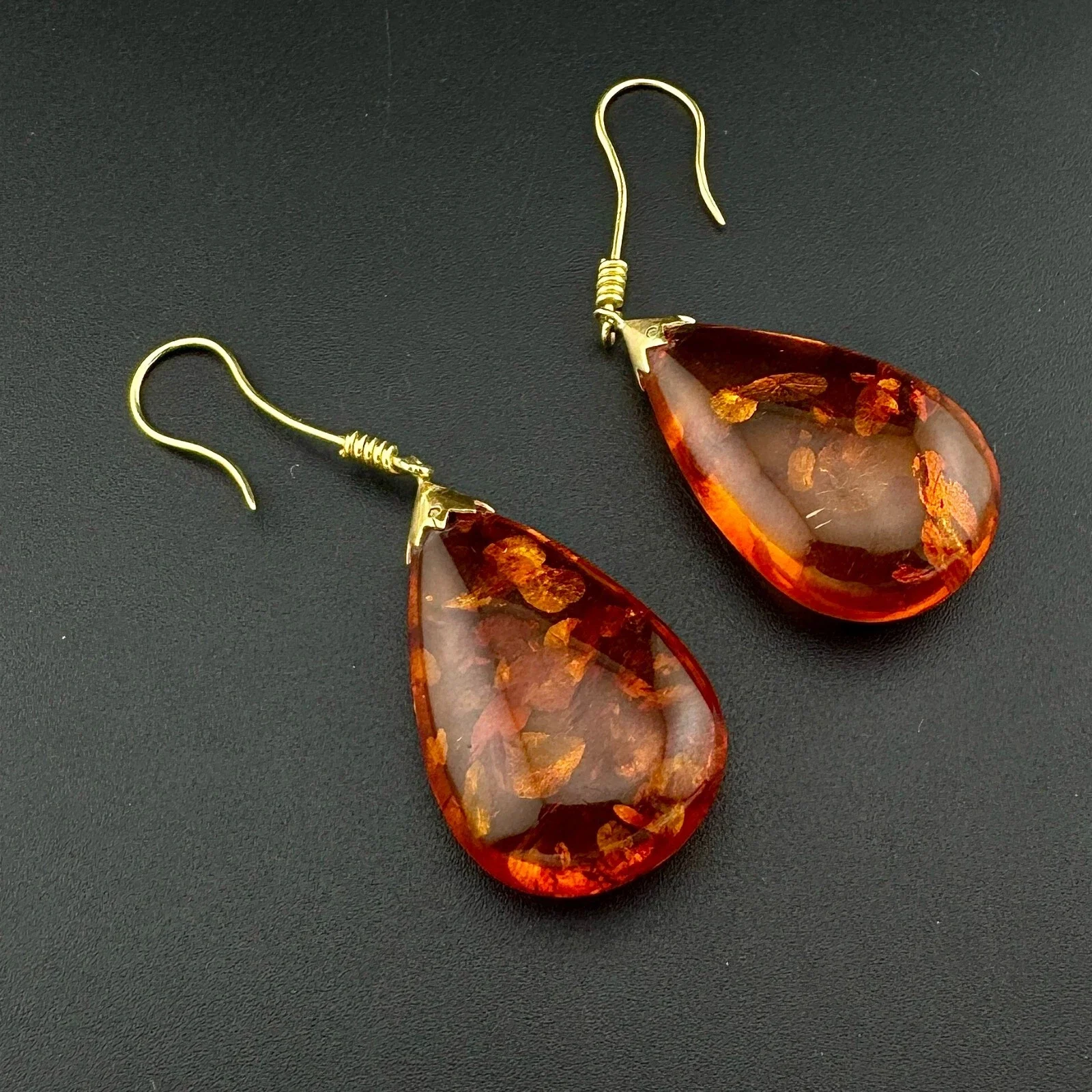 AMBER1.webp