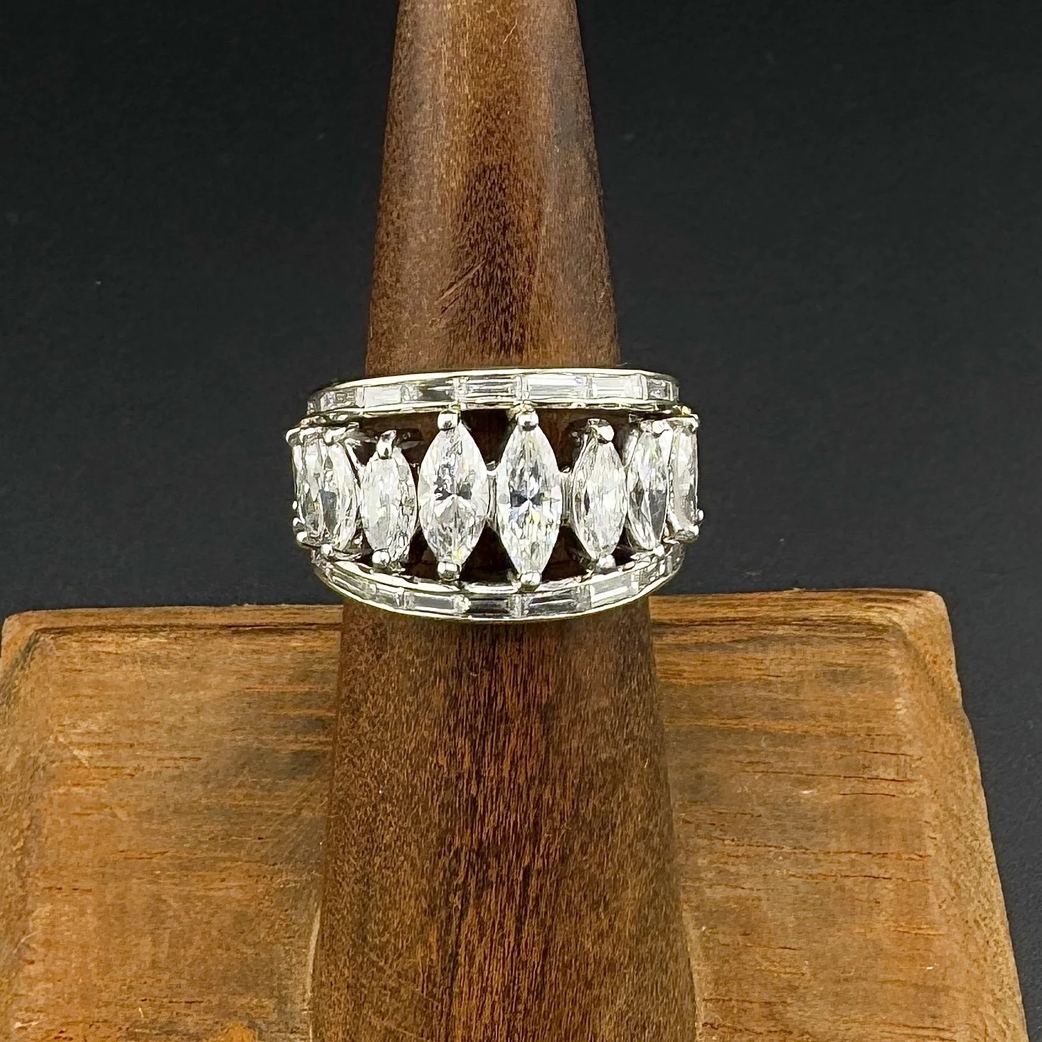 2.8CTW MARQUISE & 1.75CTW BAGUETTE DIAMOND RING - 14K WG - SZ 5 - 4.55CTW