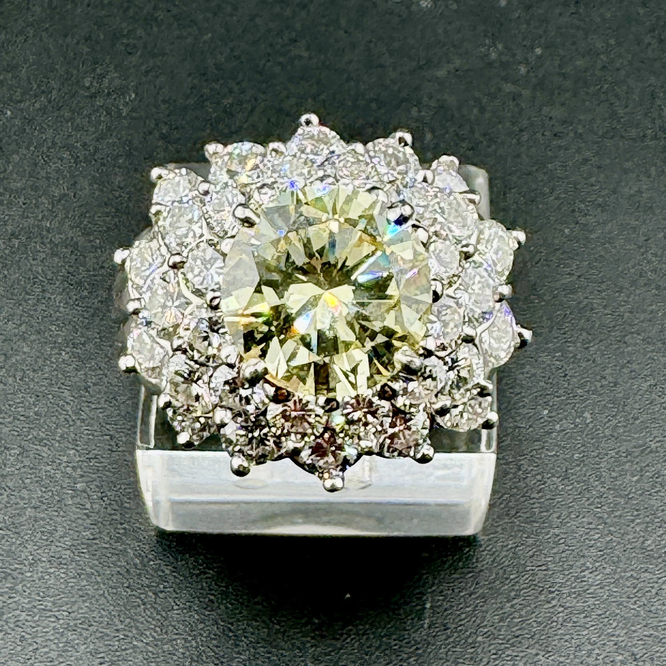 GIA 3.13CT VS1 FANCY LIGHT YELLOW ROUND DIAMOND RING - PLAT - SZ 8 - 5.45CTW