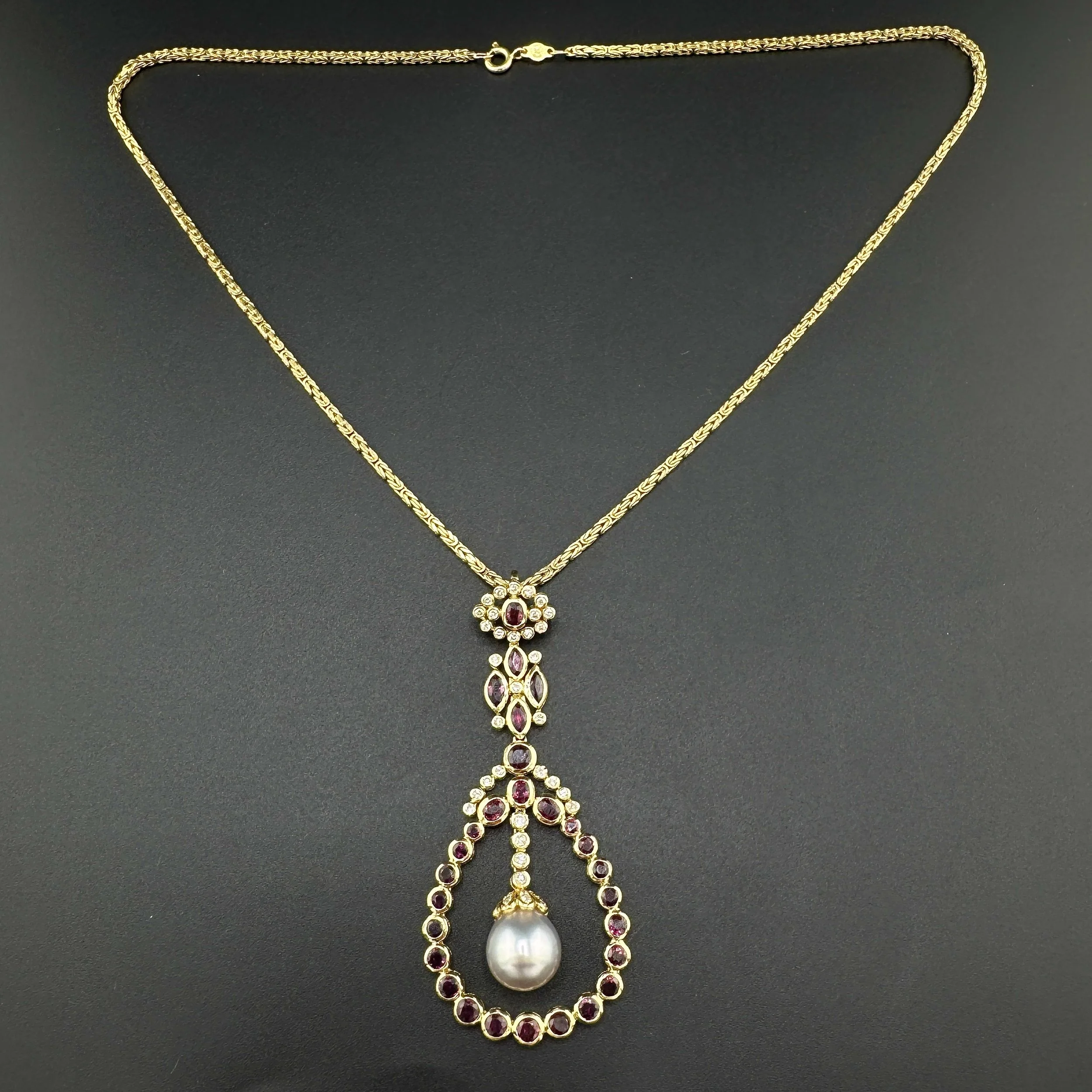 SOPHIE D'AGON 3CTW RUBY / 0.74CTW DIAMOND / 10MM PEARL NECKLACE - 18K YG - 16"