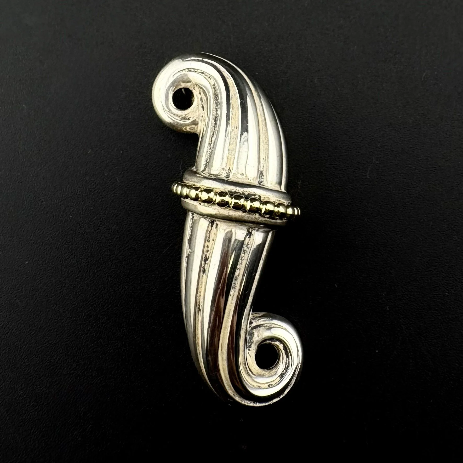 BROOCH3.jpg