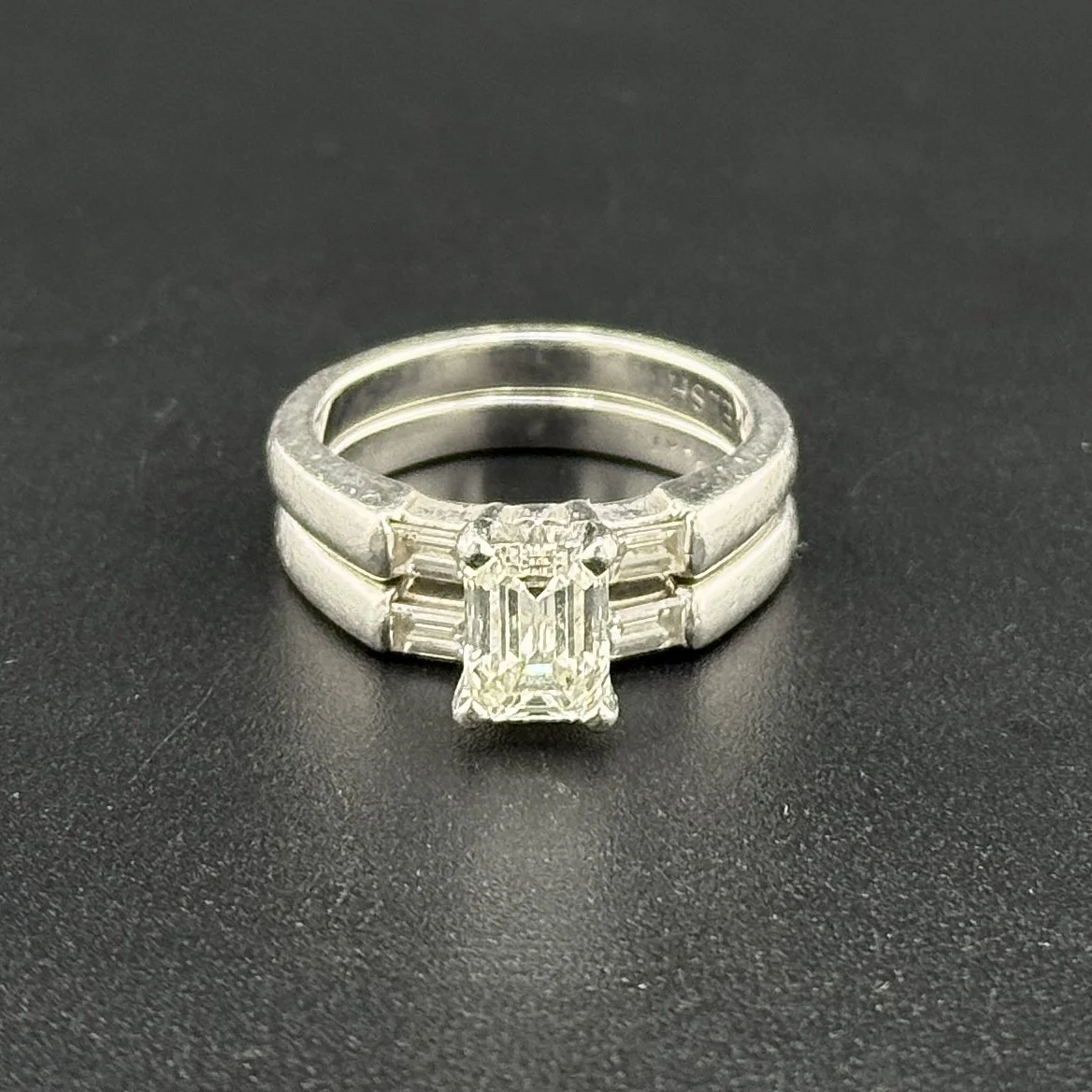 GIA 1.21CT VS1 J EMERALD CUT DIAMOND RING & BAND SET - PLAT - SZ 4.5 - 1.65CTW