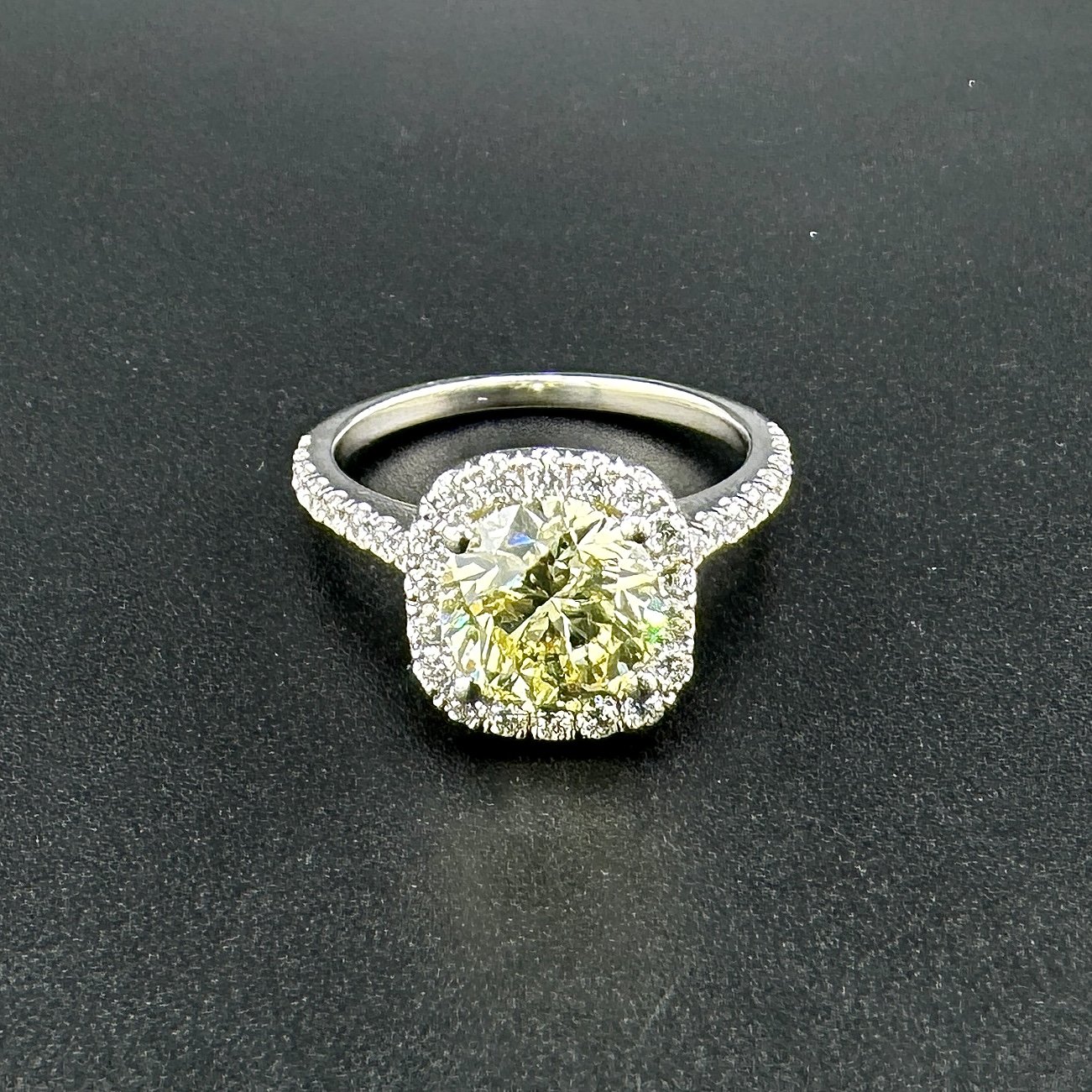 GIA 2.01CT SI1 FANCY YELLOW ROUND DIAMOND RING - 14K WG - SZ 6.75 - 2.69CTW