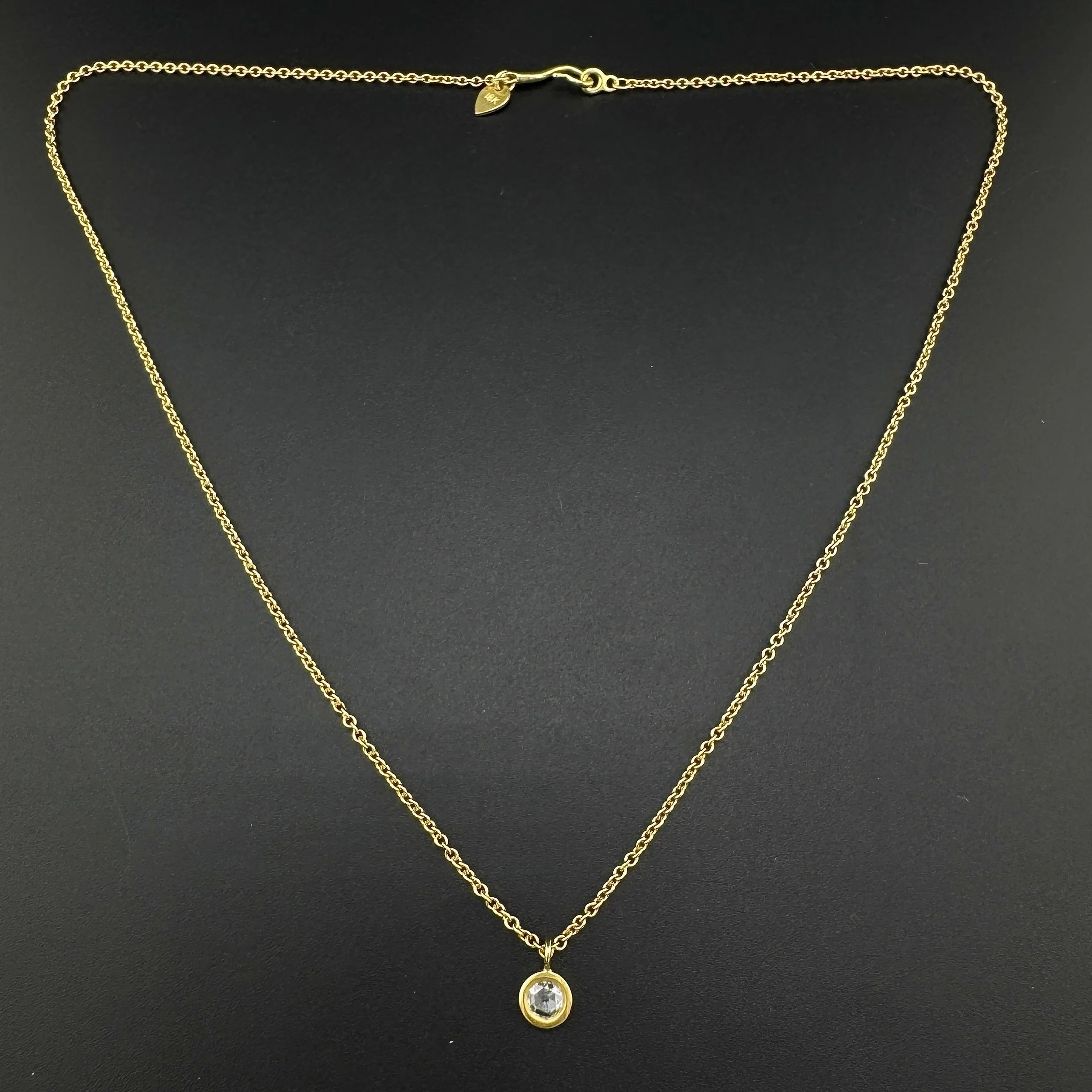 ME & RO 0.30CT ROSE CUT DIAMOND SOLITAIRE NECKLACE - 18K YELLOW GOLD - 16"