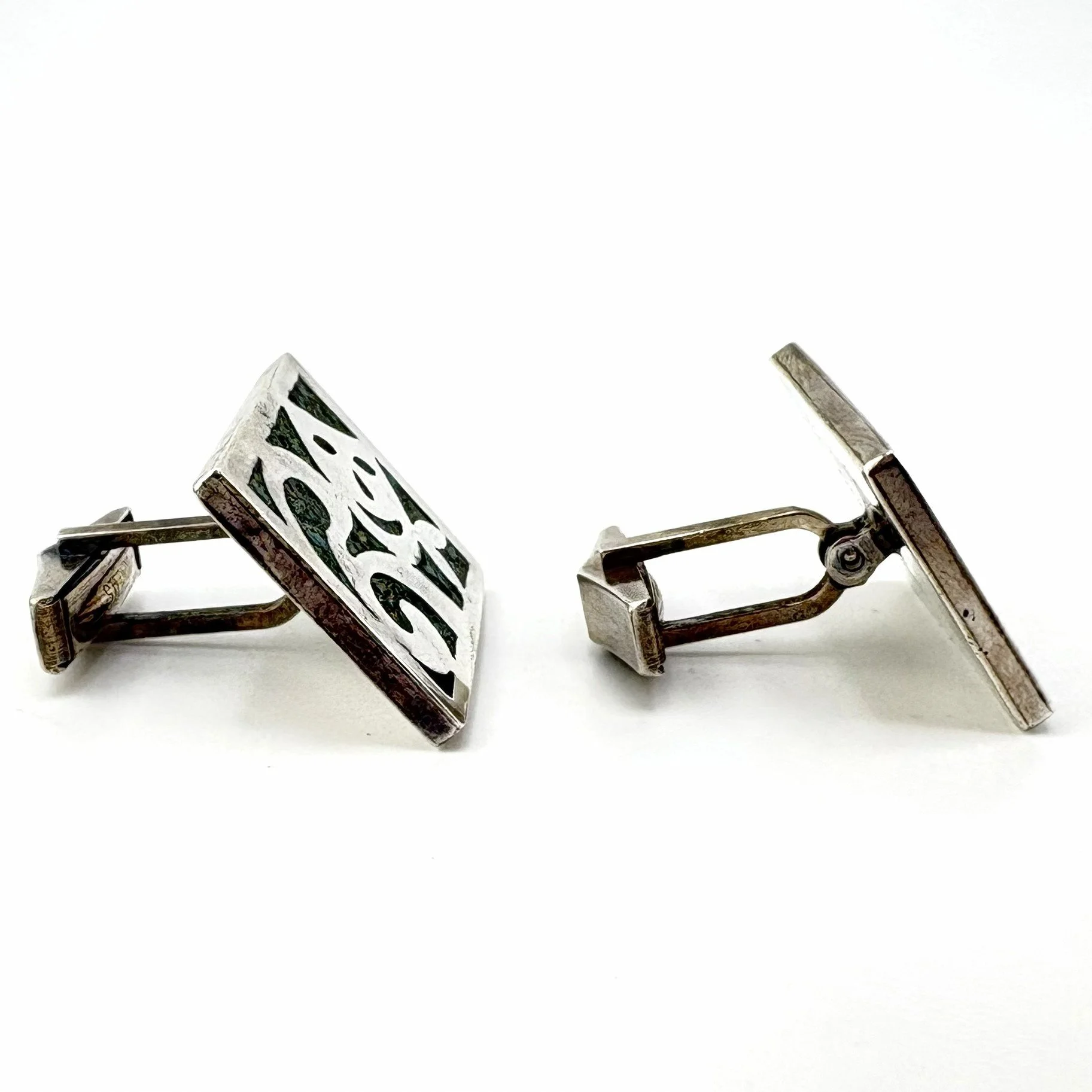 CUFFL3.jpg