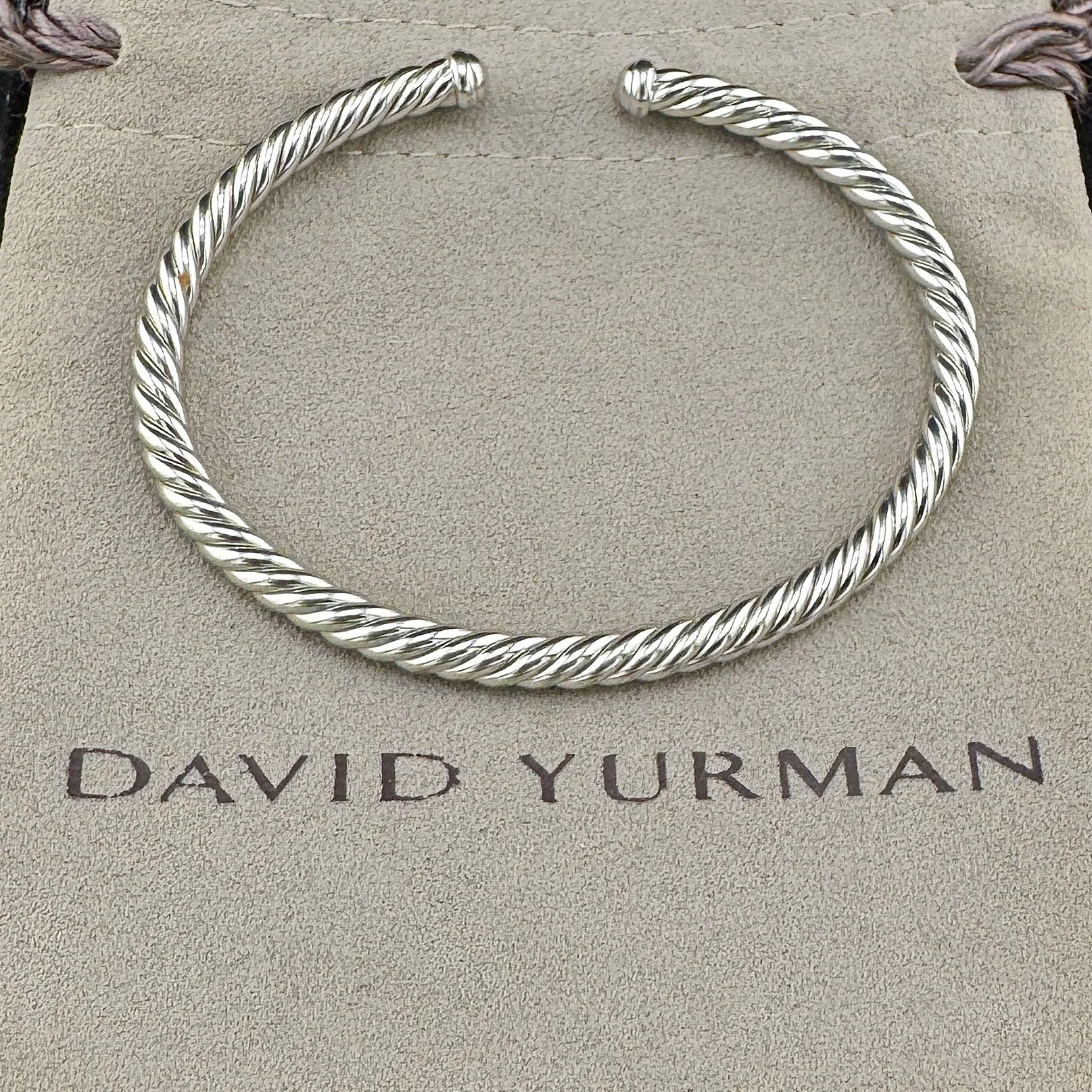 DAVID YURMAN CABLESPIRA 4MM FLEX CUFF BRACELET - 18K WHITE GOLD - MEDIUM