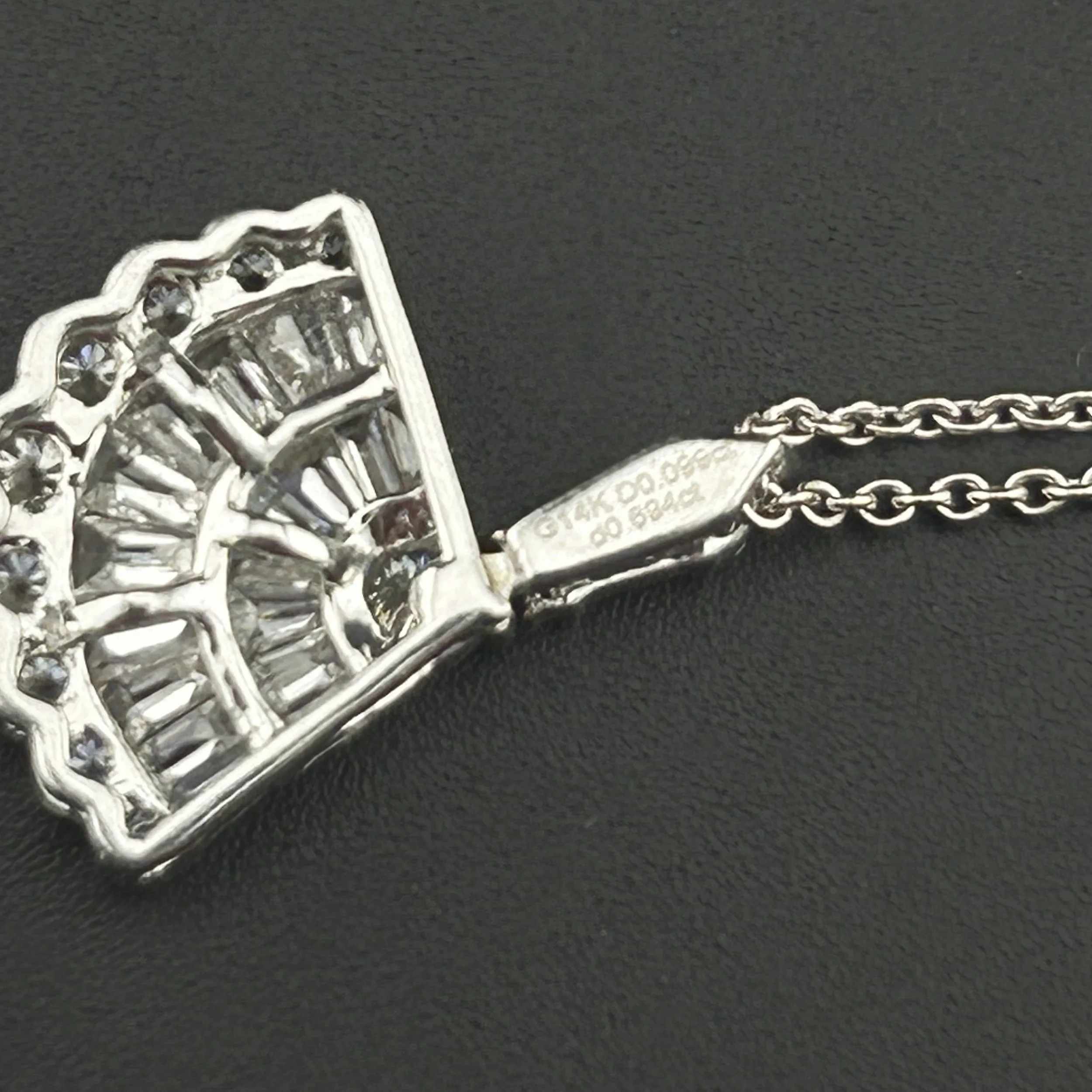NECKLACE 8.jpeg
