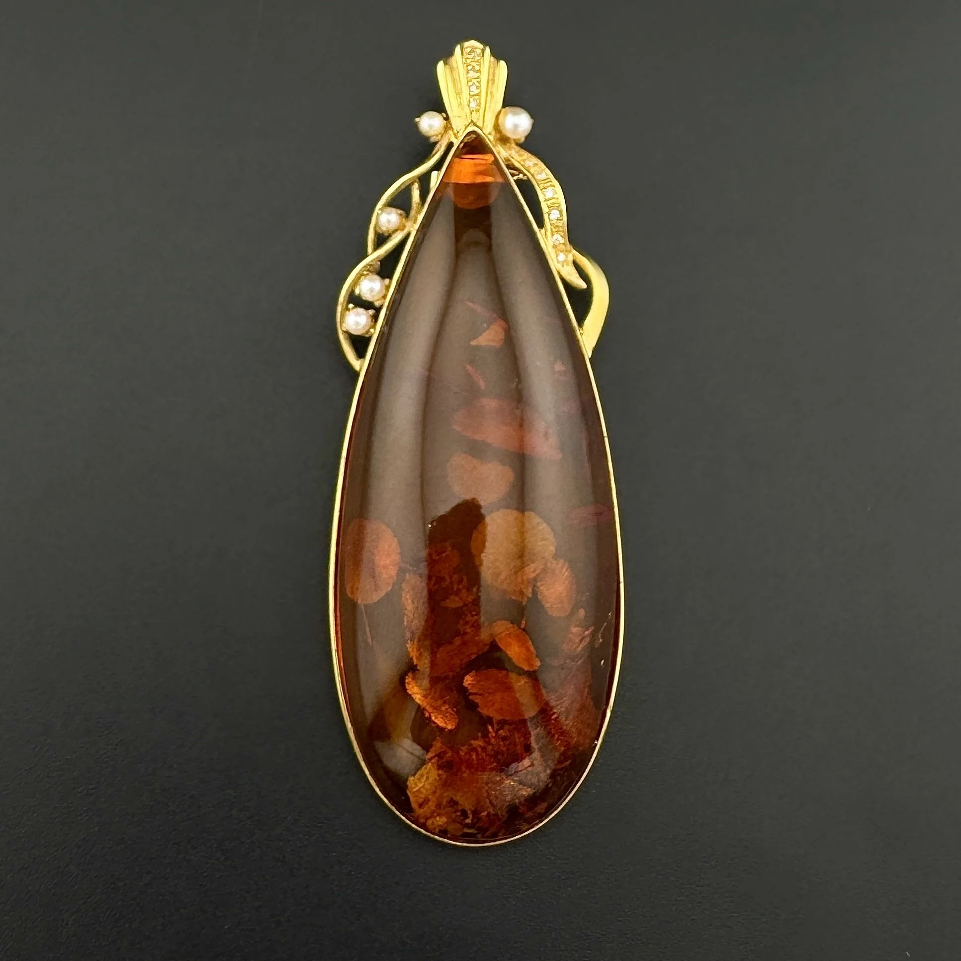 BALTIC AMBER / PEARL / DIAMOND PENDANT - 14K YELLOW GOLD