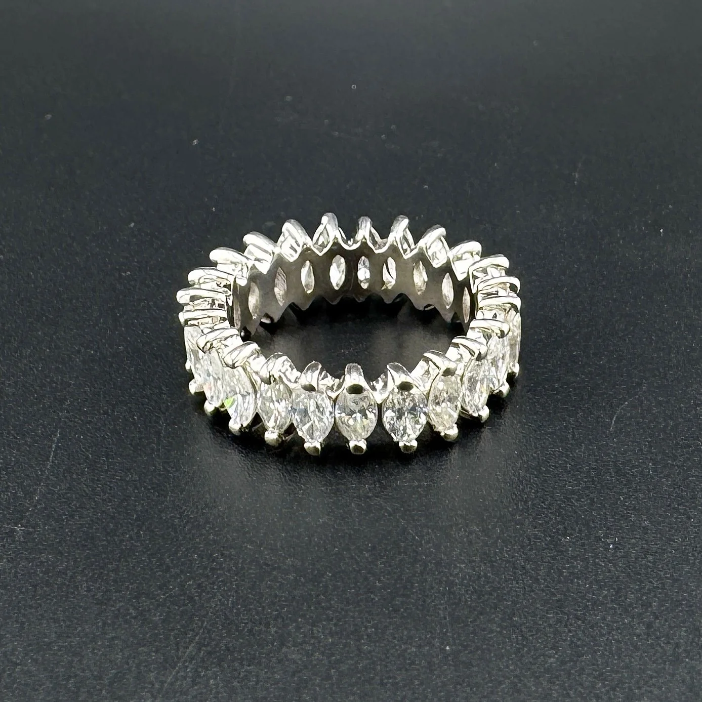 4.60CTW MARQUISE CUT DIAMOND ETERNITY RING - PLATINUM - SZ 6