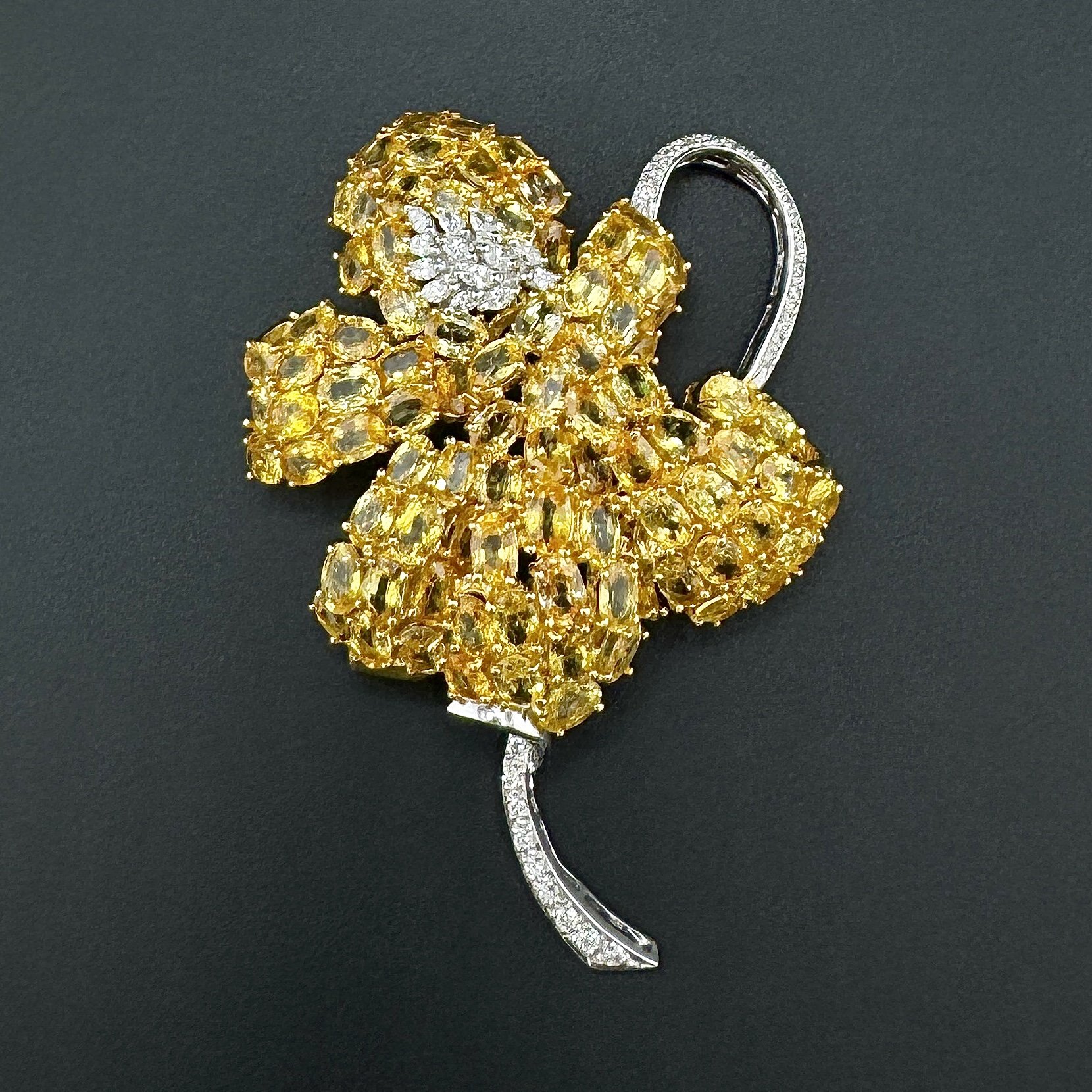 52.8CTW OVAL YELLOW SAPPHIRE & 1.30CTW VS2 G-H DIAMOND FLOWER PIN - 18K WG/YG